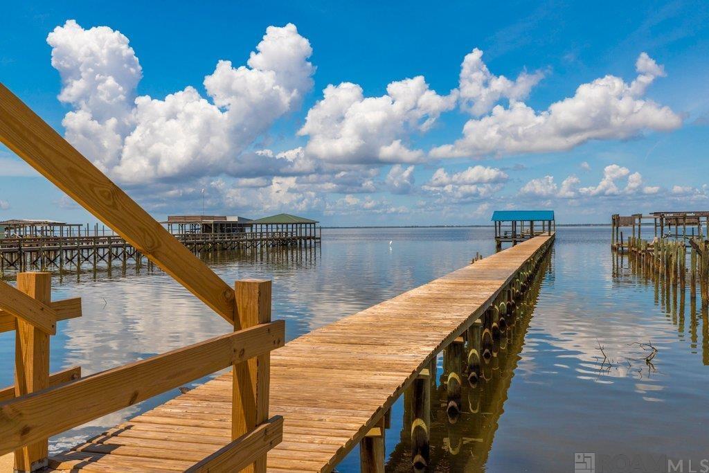 207 Hebert St, Lake Charles, LA, 70607