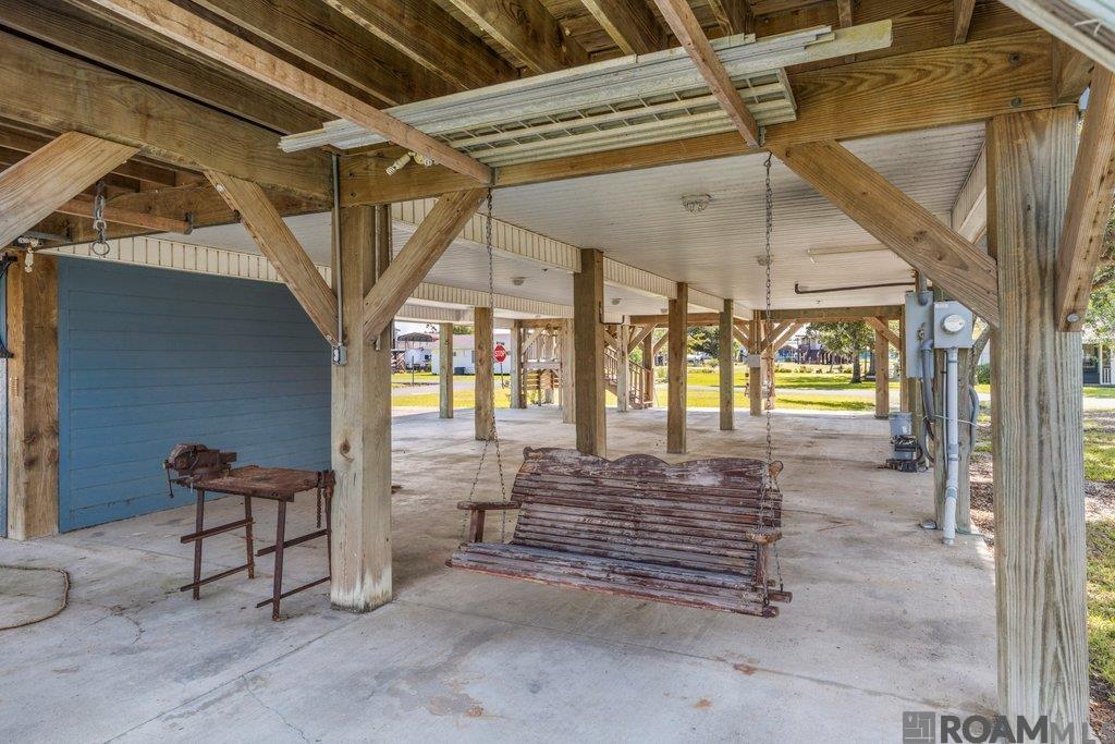 207 Hebert St, Lake Charles, LA, 70607