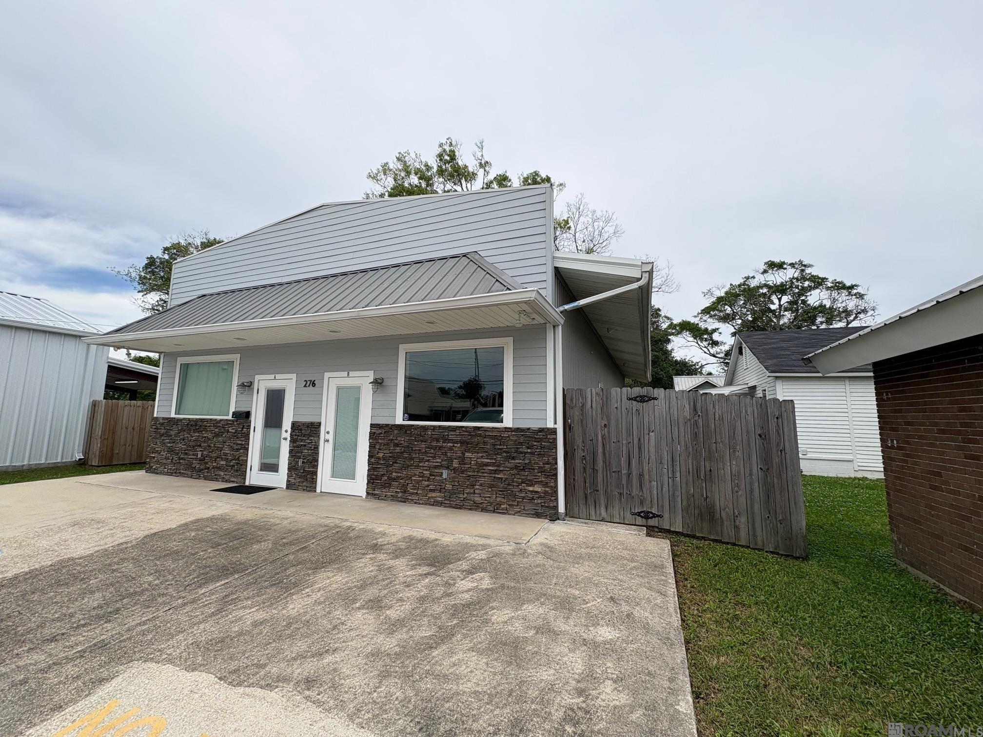 1733 N Acadian Thwy, Baton Rouge, LA, 70802