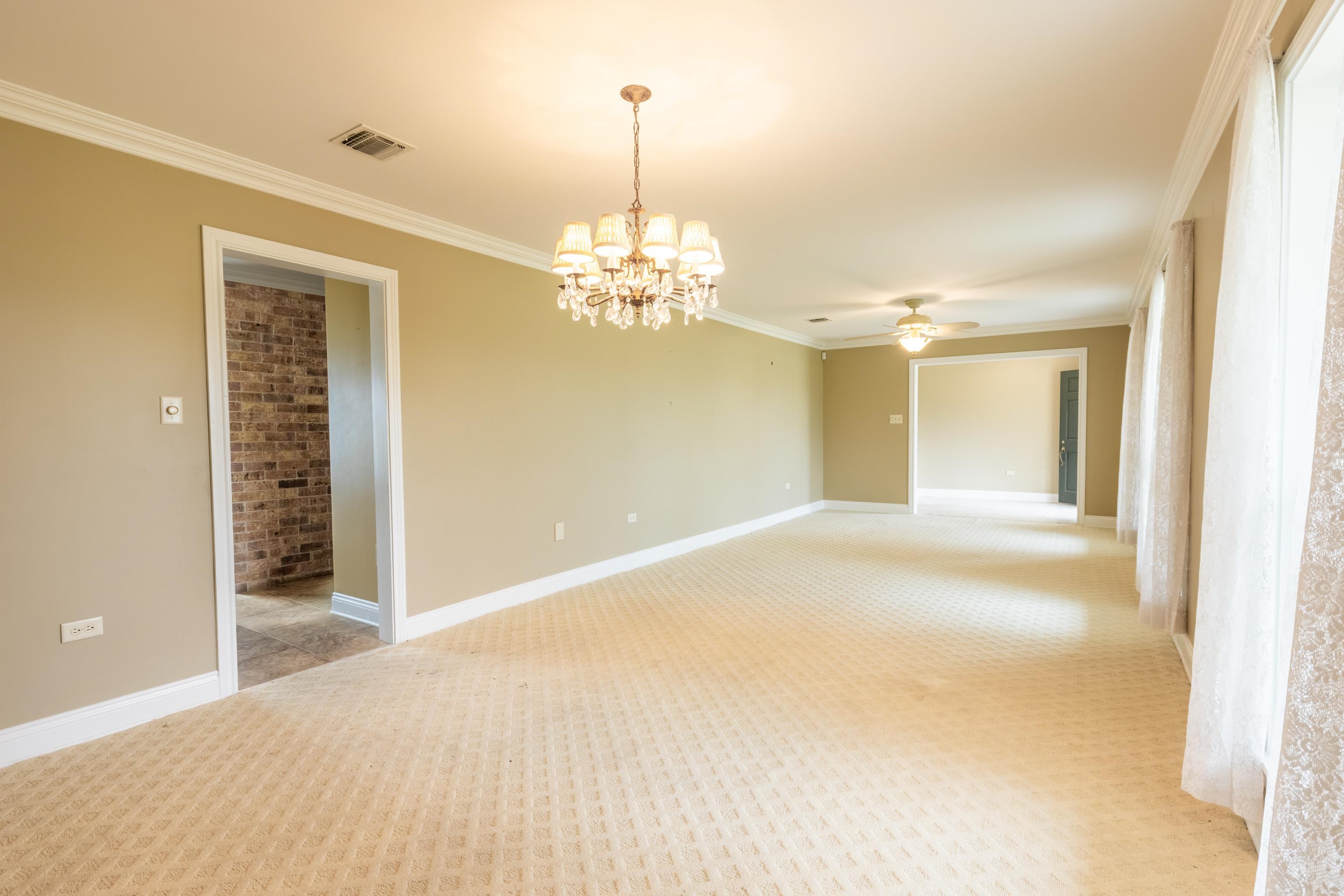 9473 East Main Street, Houma, LA, 70363