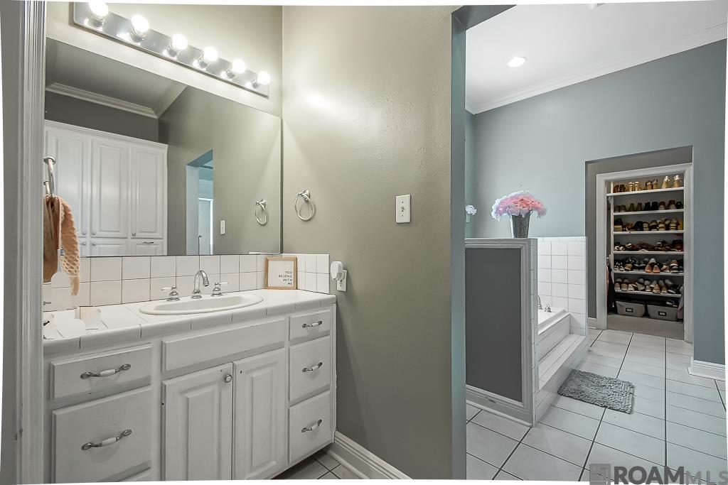 10373 Gurney Rd, Baker, LA, 70714