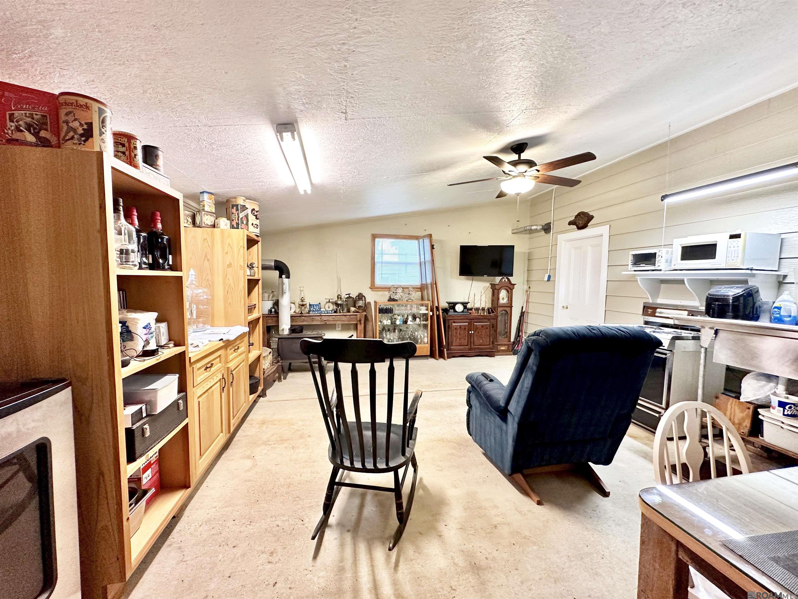 115 Lane B, Laplace, LA, 70068