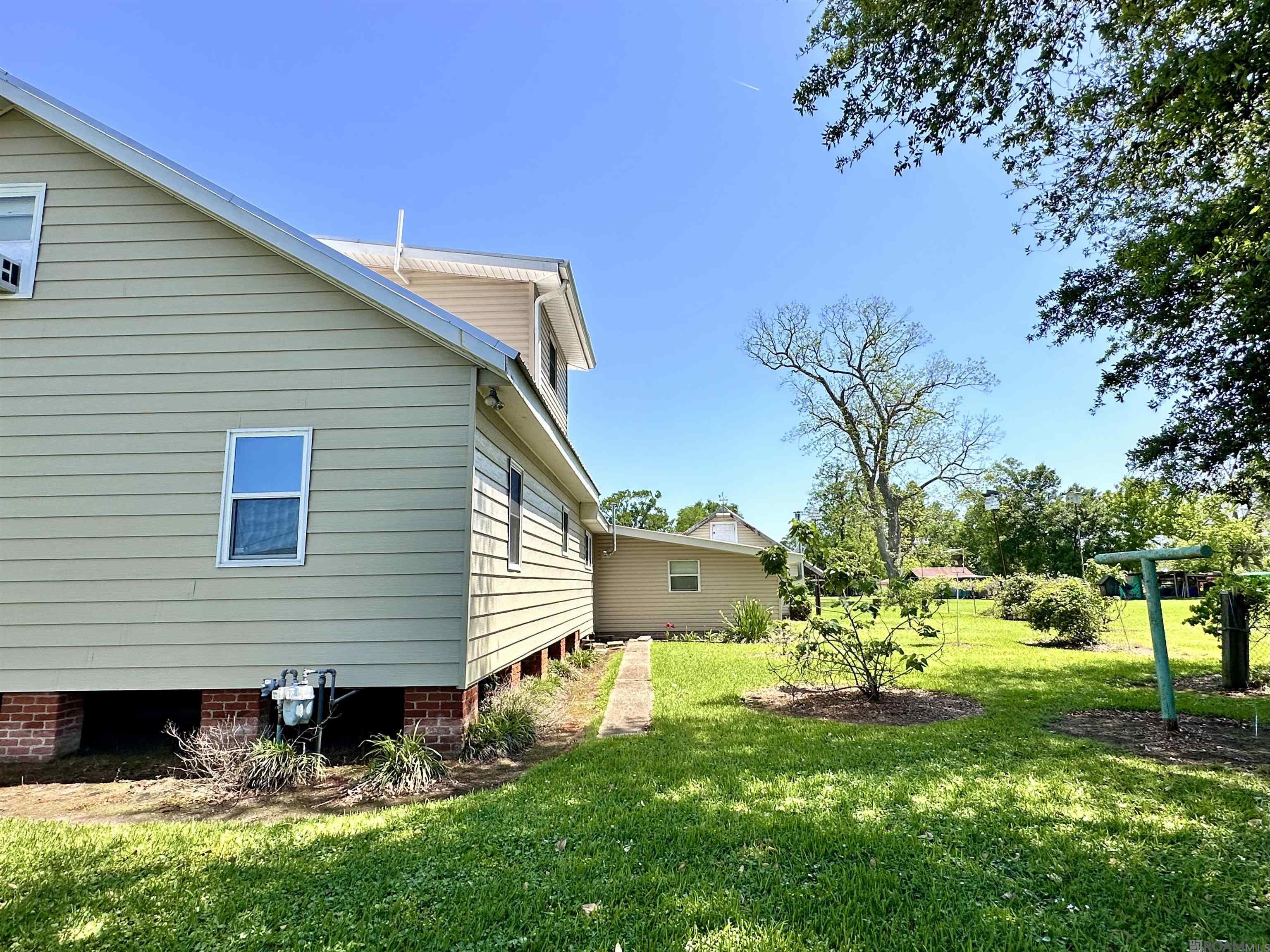 115 Lane B, Laplace, LA, 70068