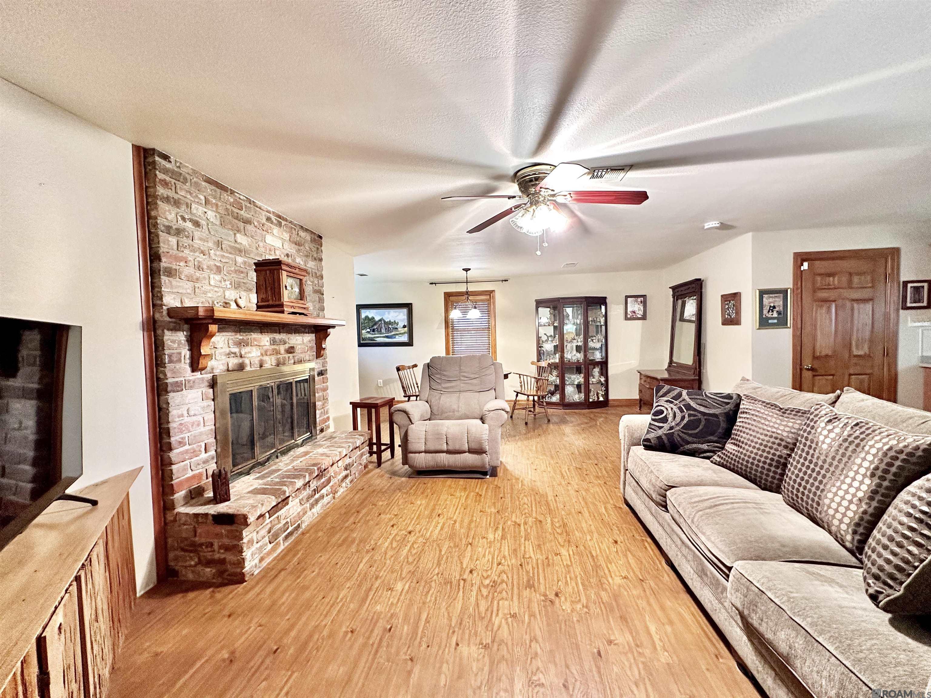 115 Lane B, Laplace, LA, 70068