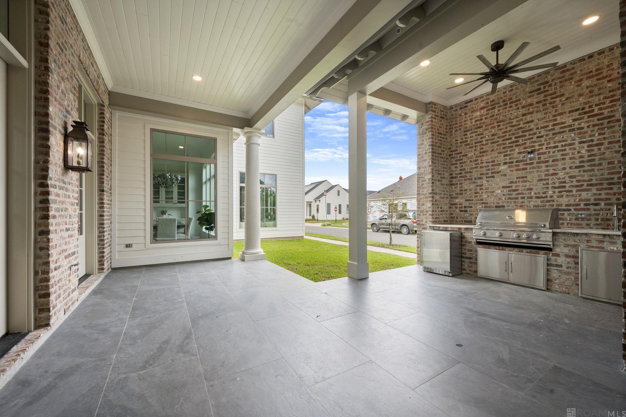 8638 Greenbrier Cove Rd, Saint George, LA, 70817