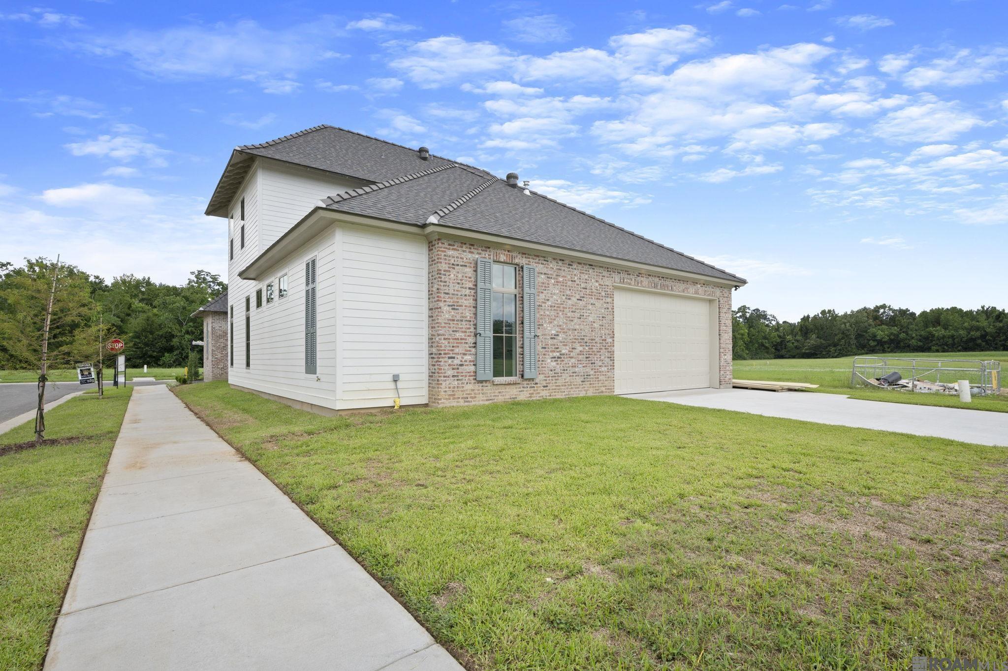 8638 Greenbrier Cove Rd, Saint George, LA, 70817