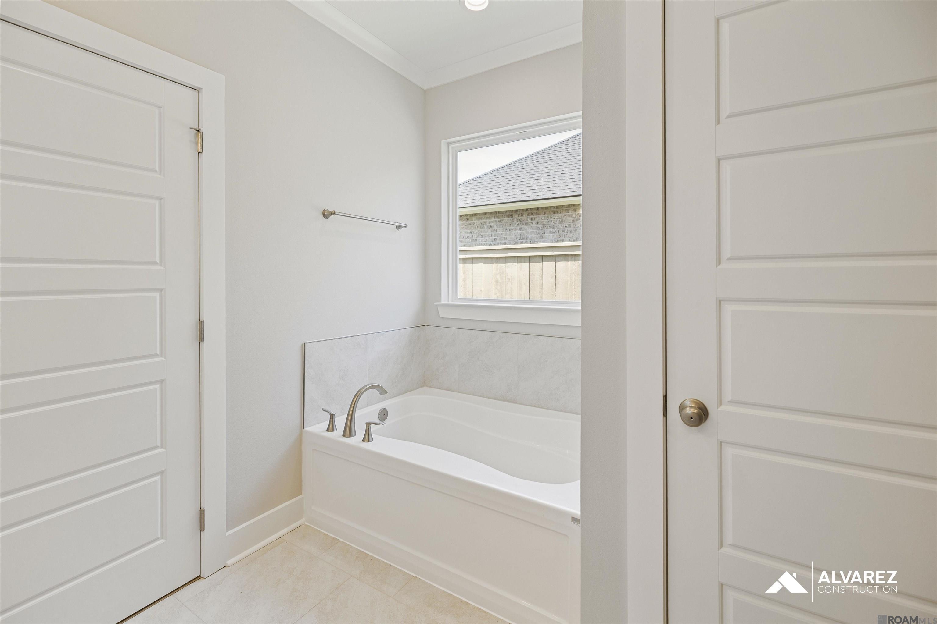 26572 Vanissa Dr, Denham Springs, LA, 70726