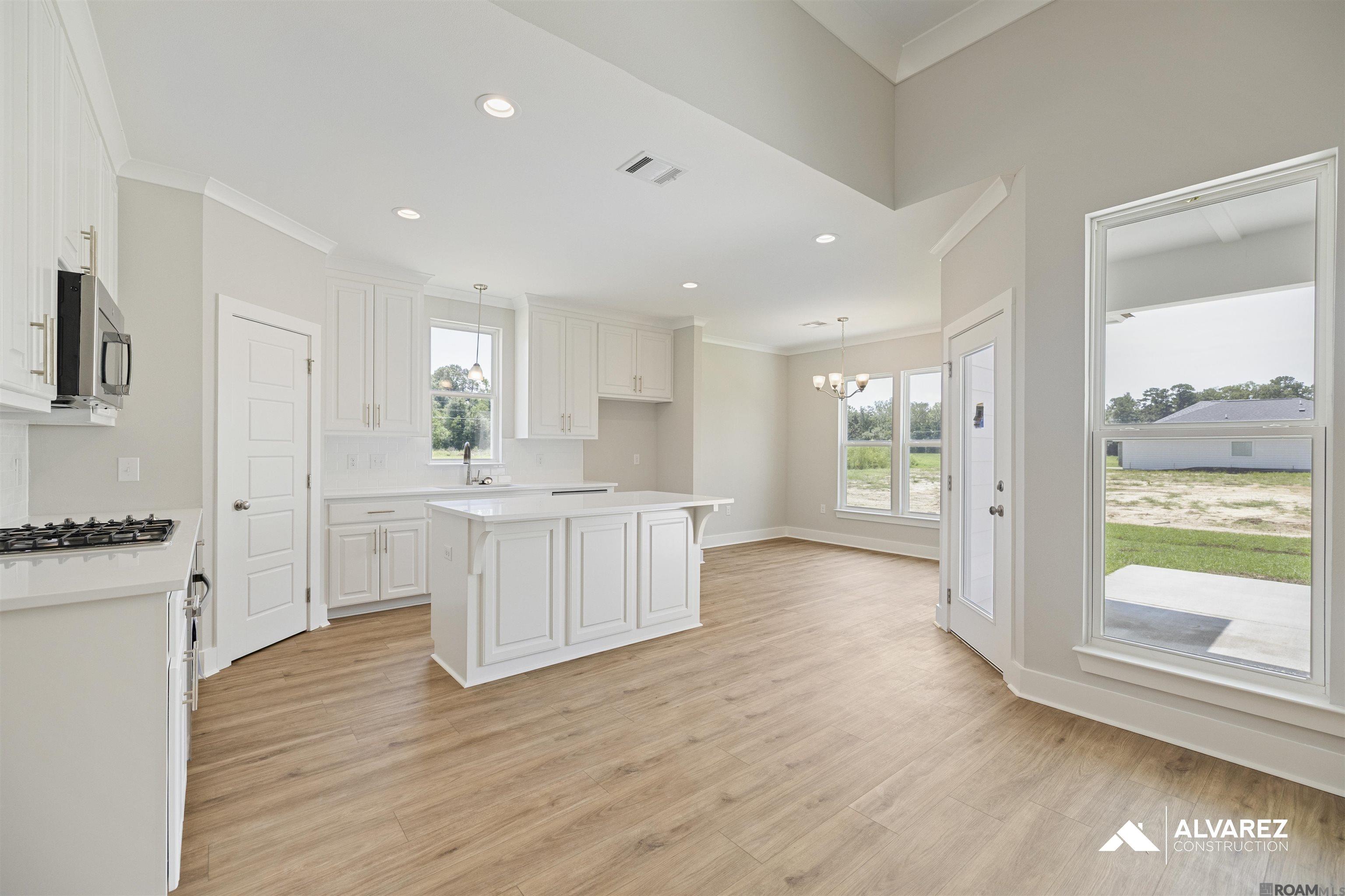 26572 Vanissa Dr, Denham Springs, LA, 70726