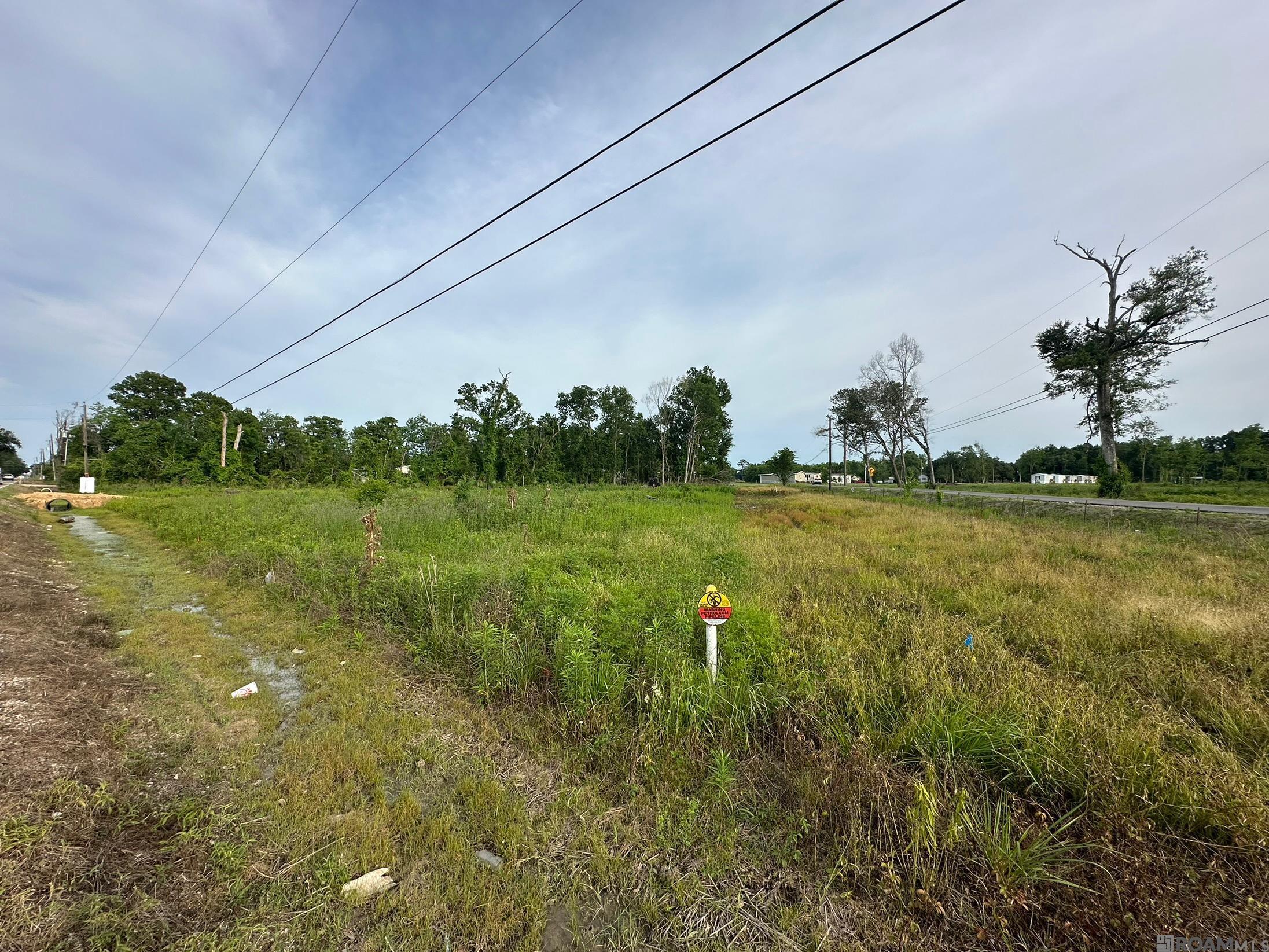 42455 Church Point Rd, Gonzales, LA, 70737