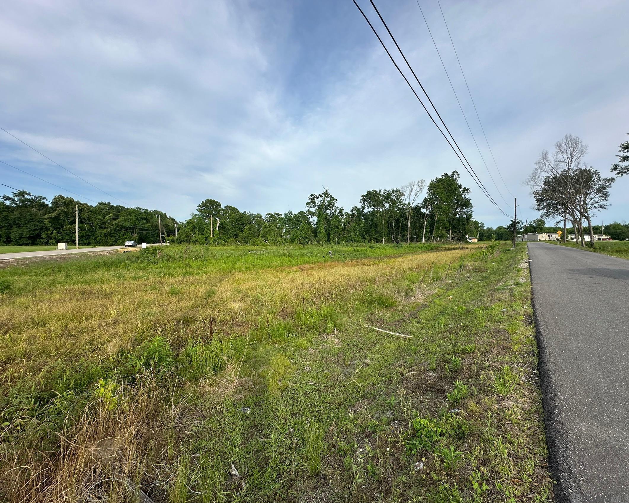 42455 Church Point Rd, Gonzales, LA, 70737