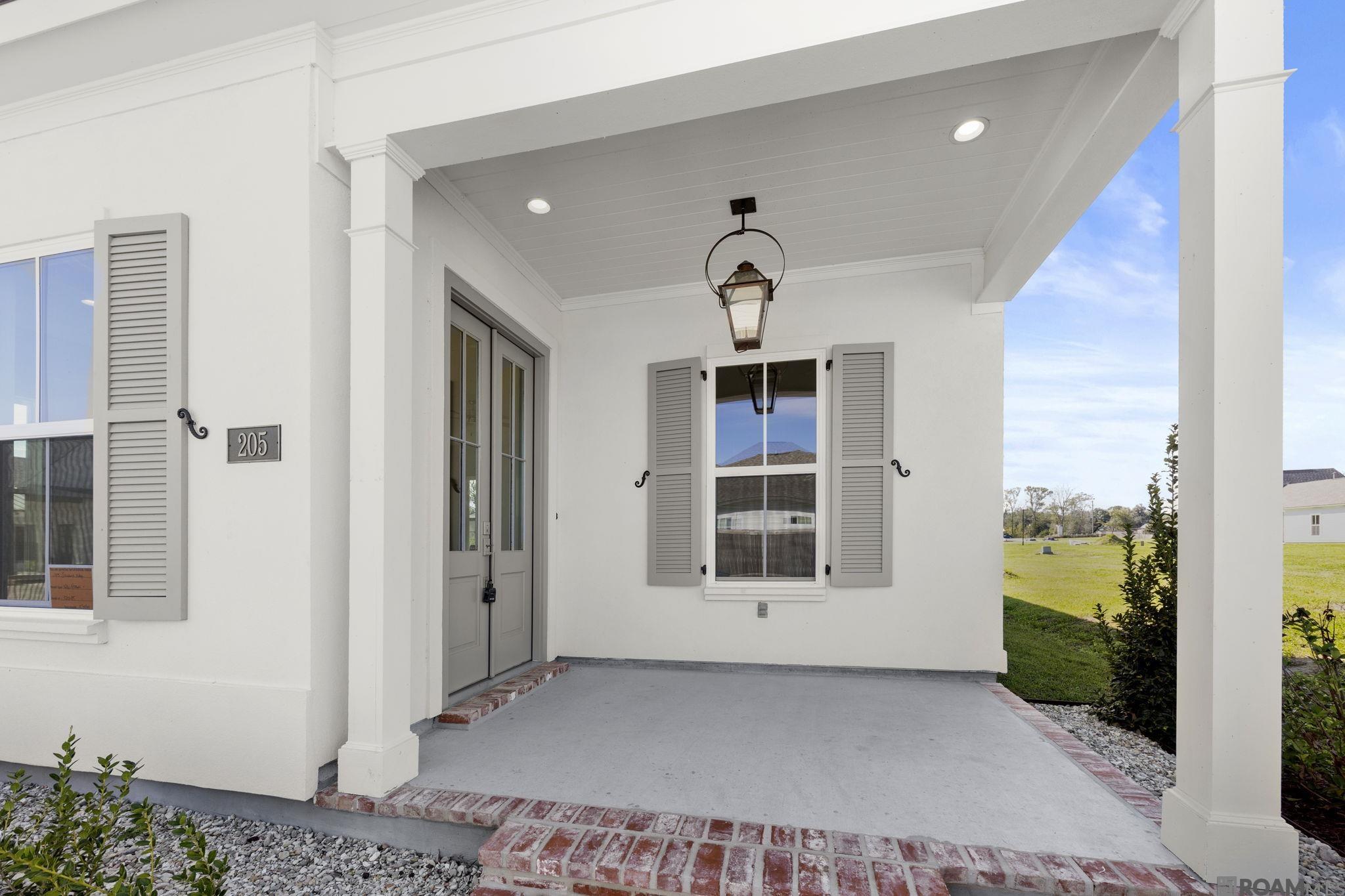 205 Queens Way, Thibodaux, LA, 70301