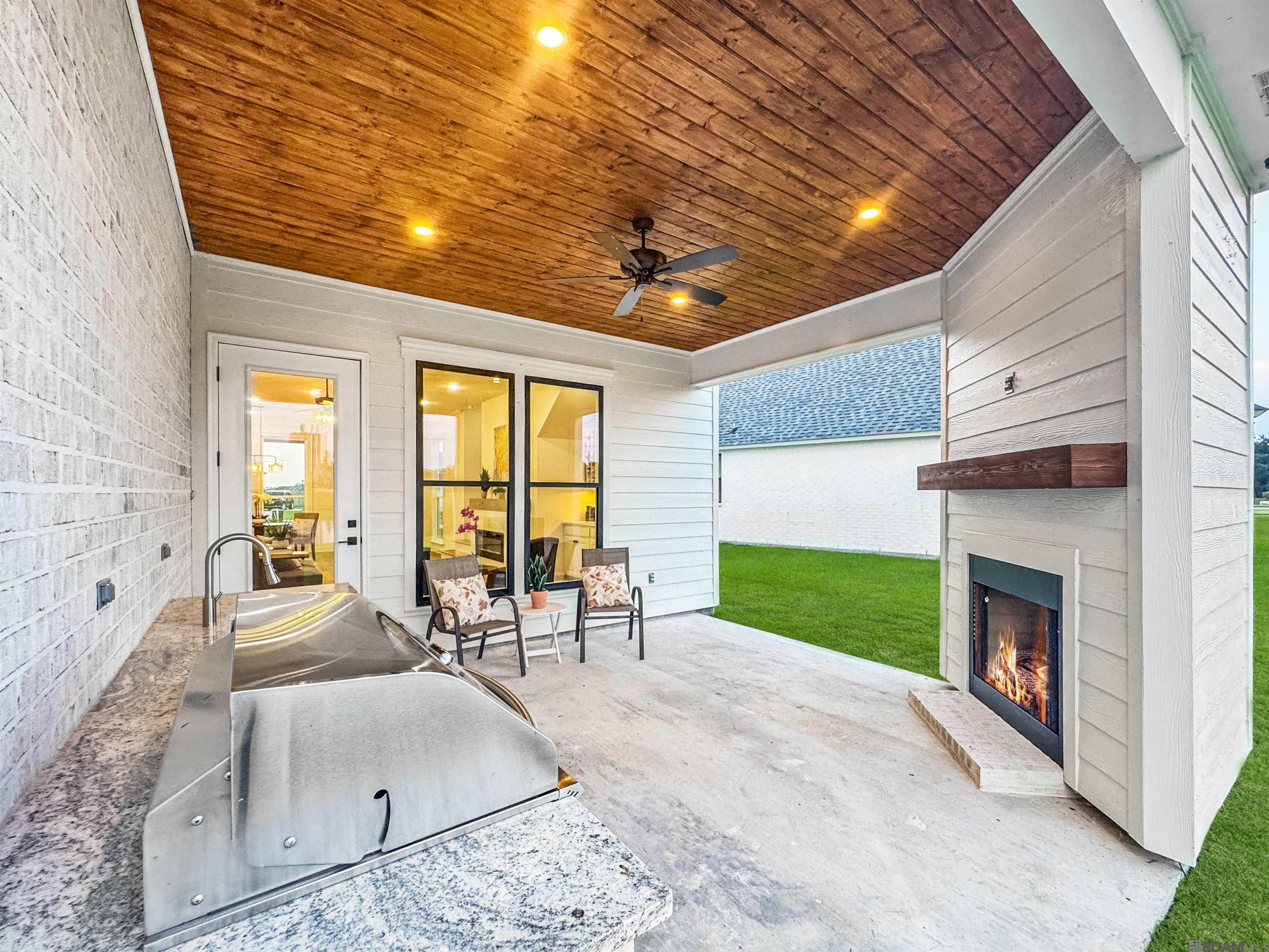 39551 Hernando De Soto Dr, Darrow, LA, 70725