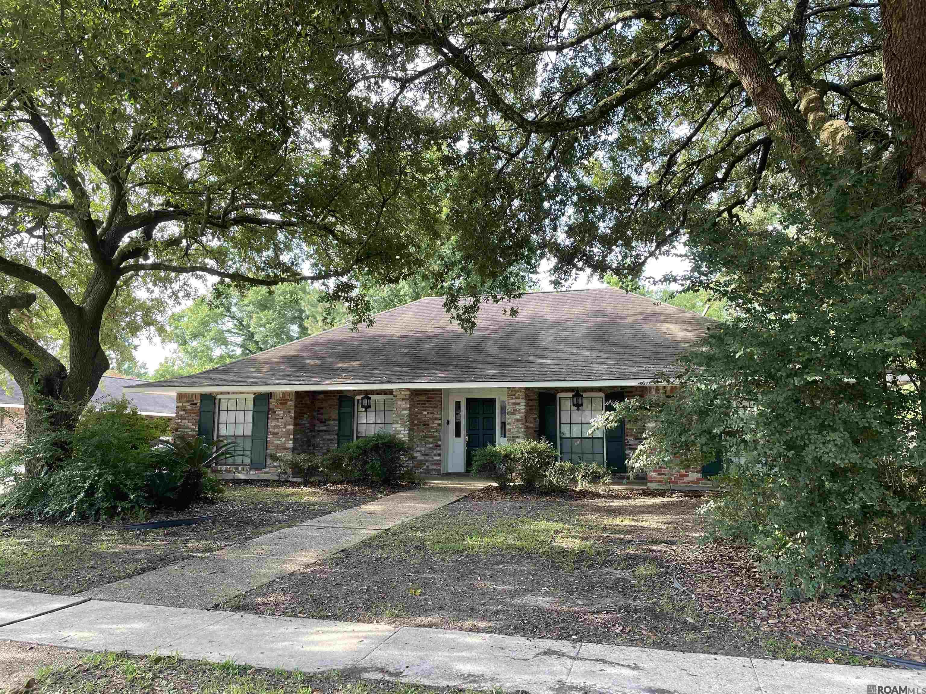 340 Sullivan St, Denham Springs, LA, 70726