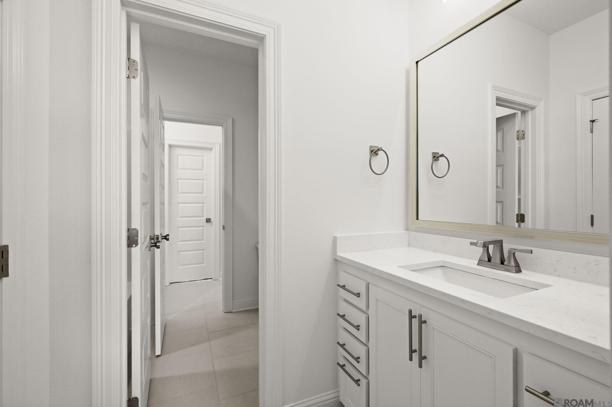 13276 Belle Reine Dr, Geismar, LA, 70734