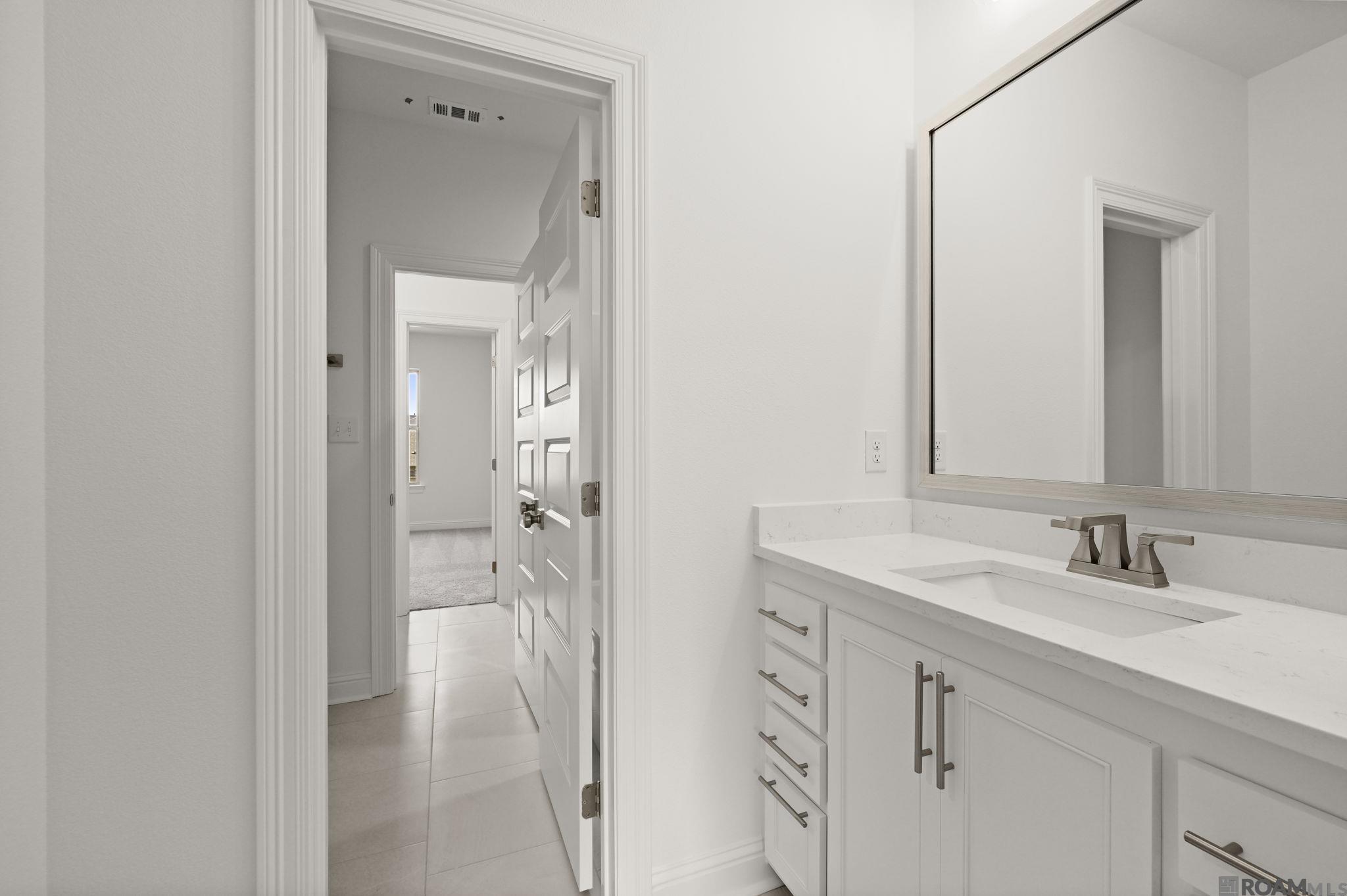 13276 Belle Reine Dr, Geismar, LA, 70734