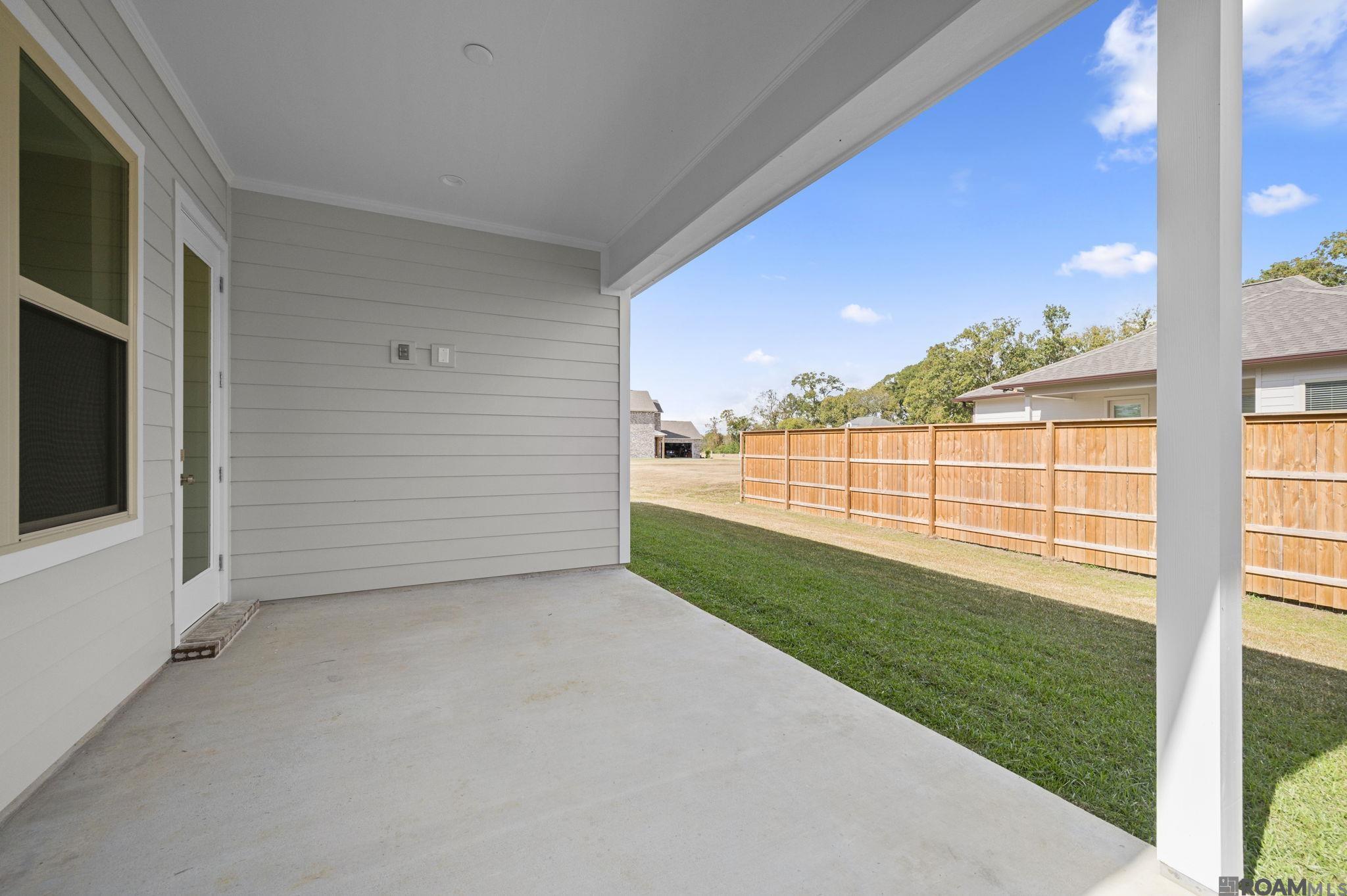 13276 Belle Reine Dr, Geismar, LA, 70734