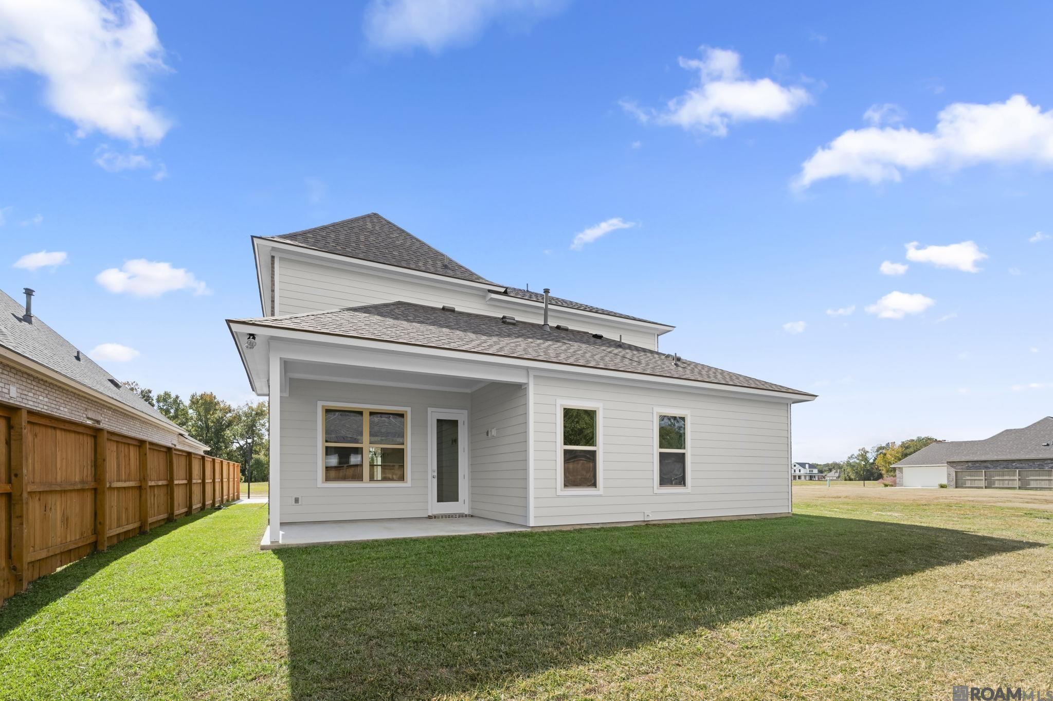 13276 Belle Reine Dr, Geismar, LA, 70734