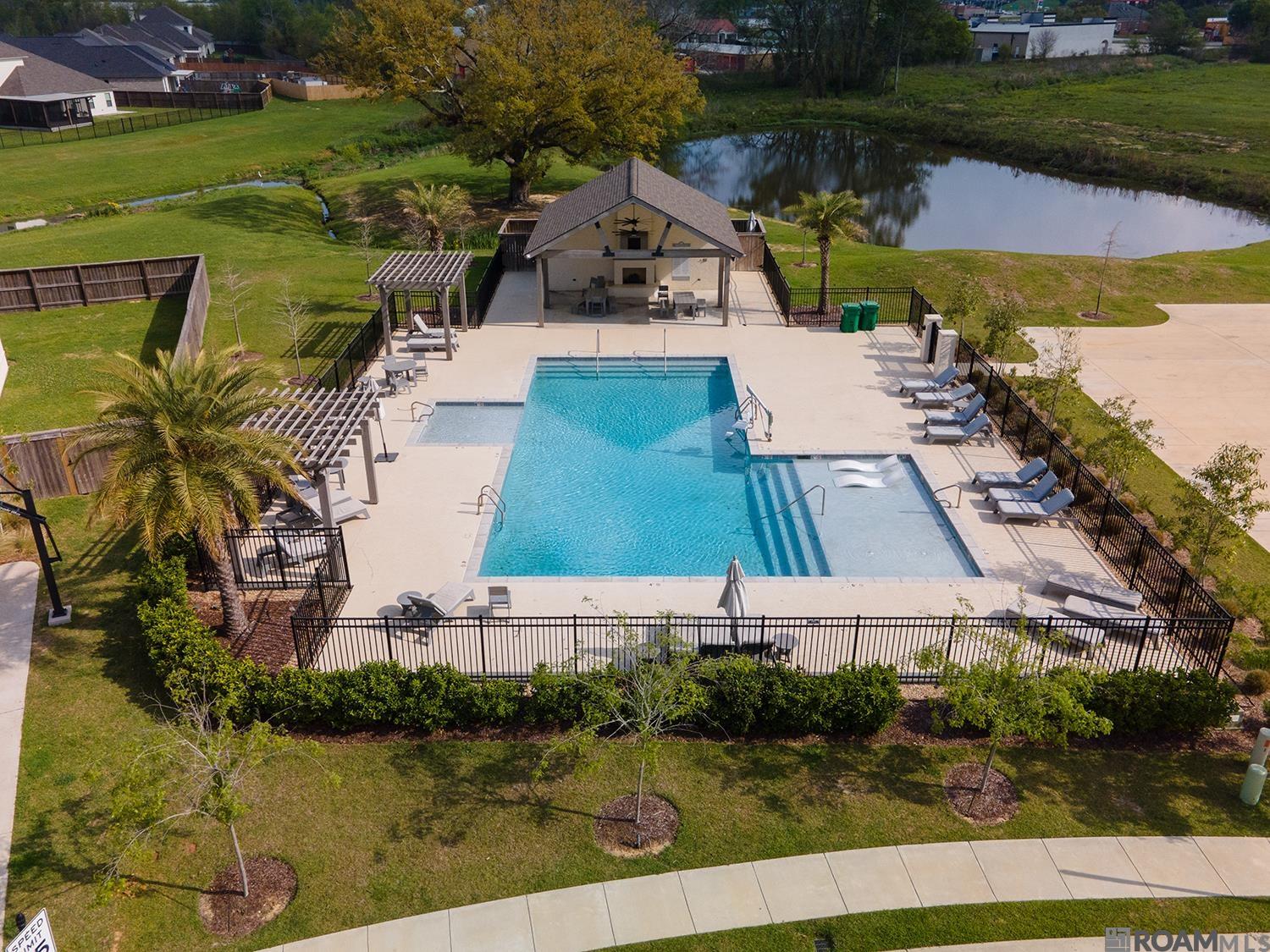 13276 Belle Reine Dr, Geismar, LA, 70734