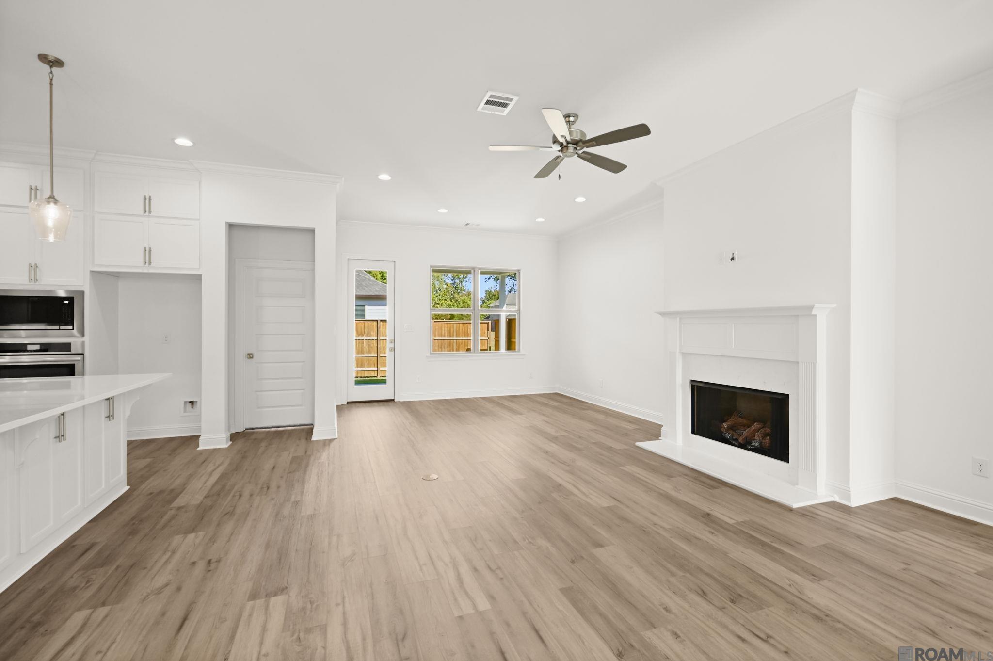 13276 Belle Reine Dr, Geismar, LA, 70734