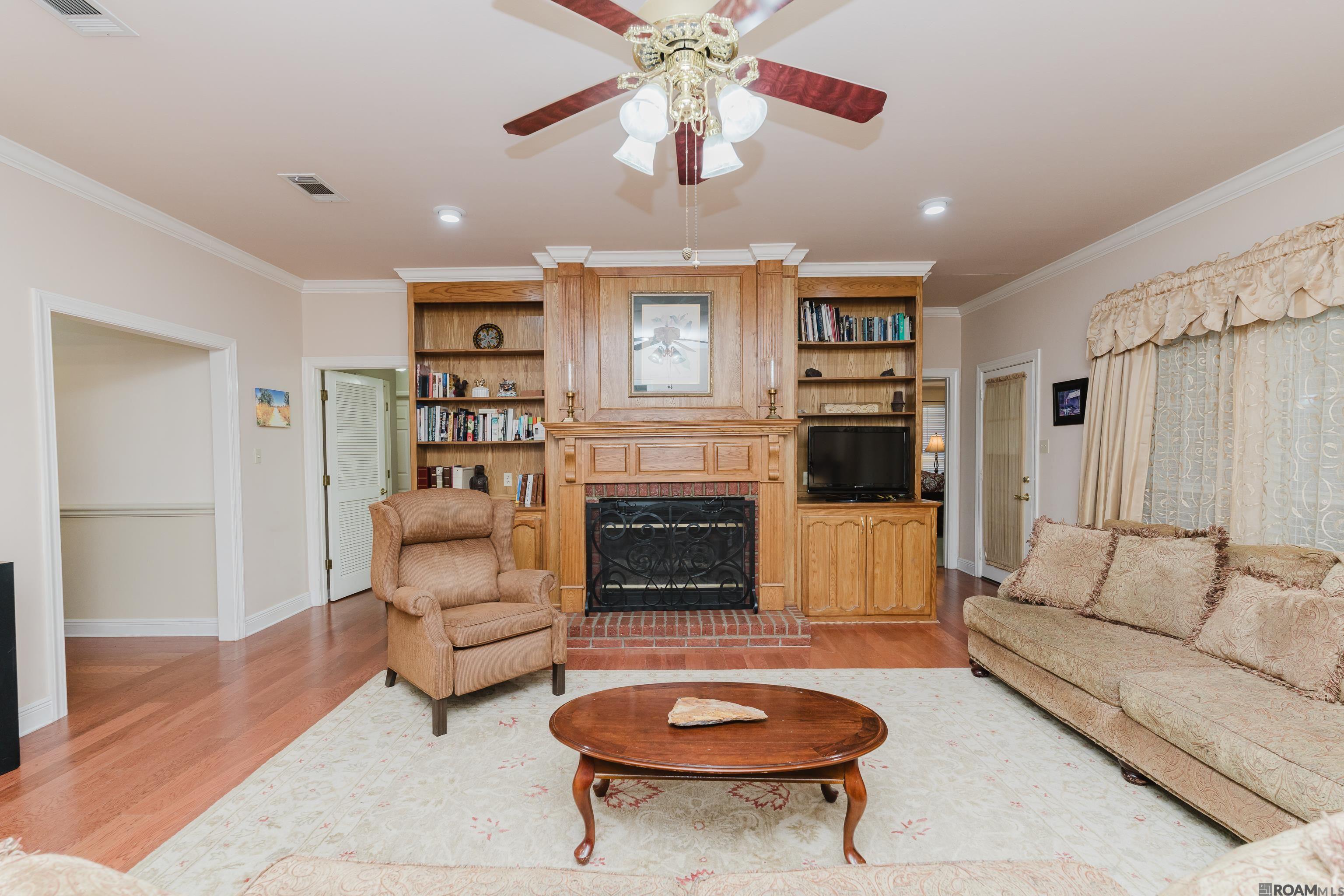 6057 Snowden Dr, Baton Rouge, LA, 70817