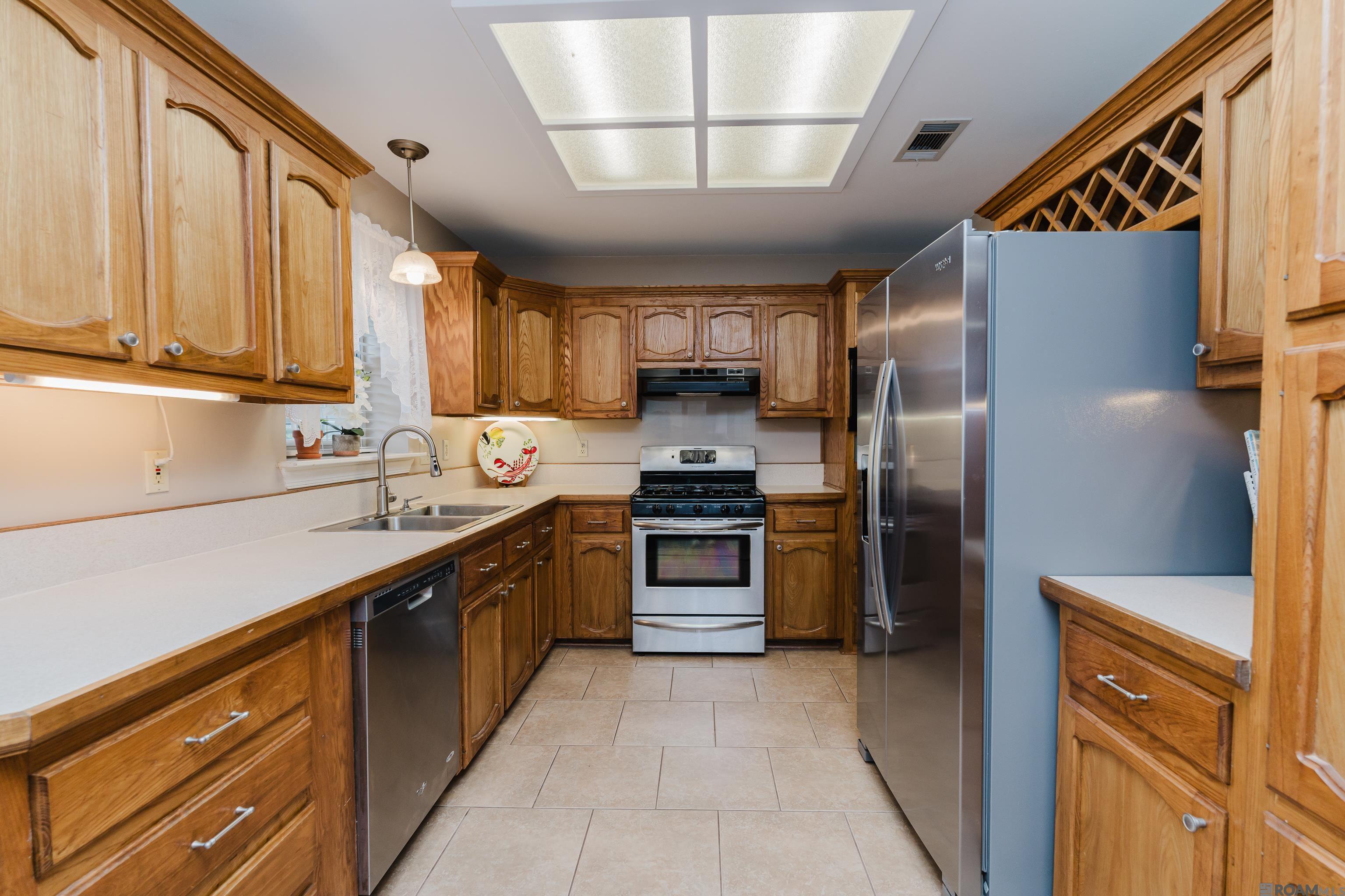 6057 Snowden Dr, Baton Rouge, LA, 70817