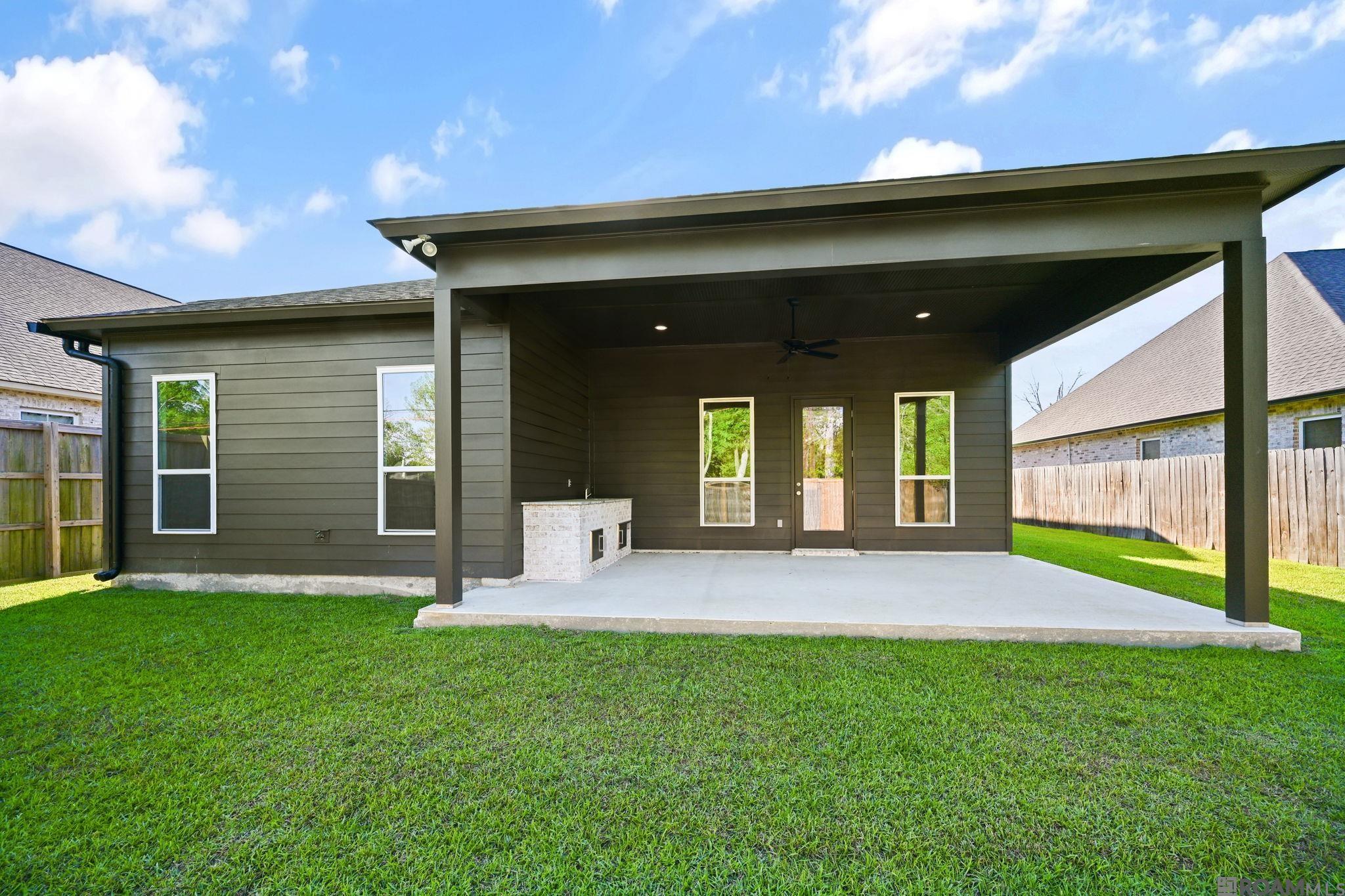 17470 Lions Ear Ln, Prairieville, LA, 70769