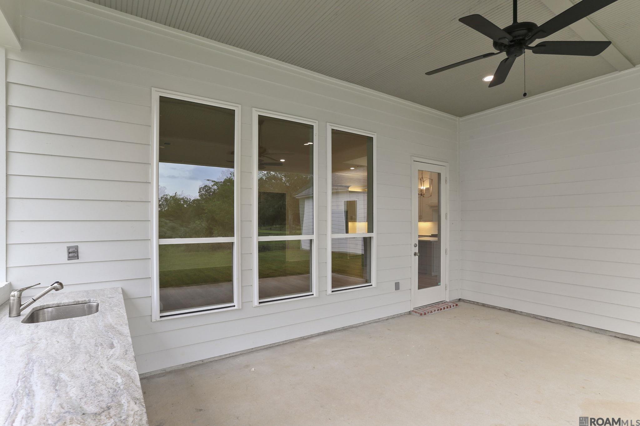 17296 Rabbit Rush Ave, Prairieville, LA, 70769