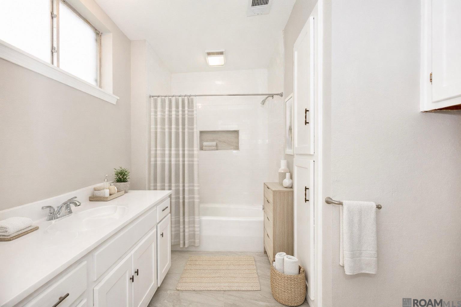 835 Maximillian St, Baton Rouge, LA, 70802