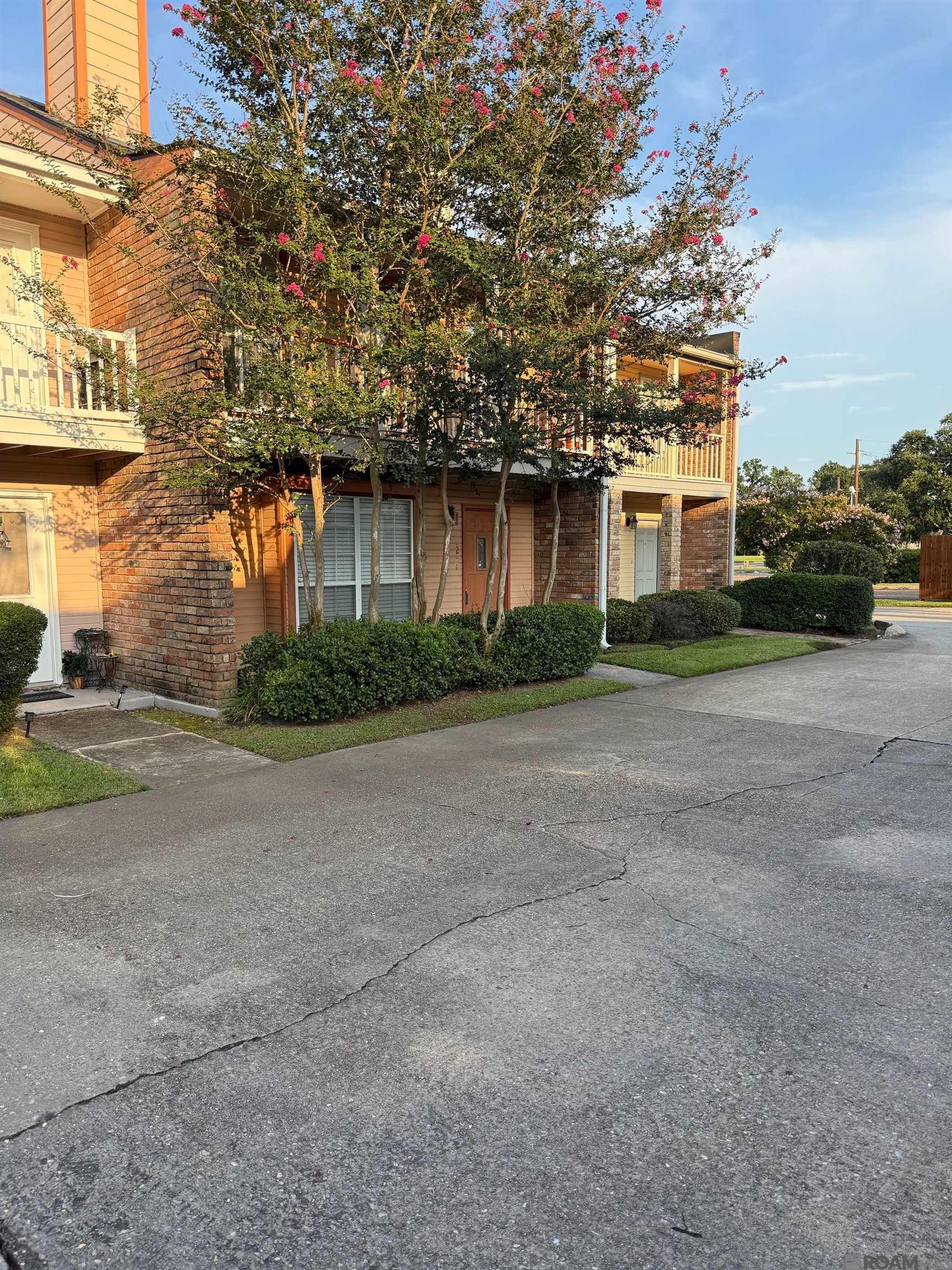 152 S Foster Dr, Baton Rouge, LA, 70805