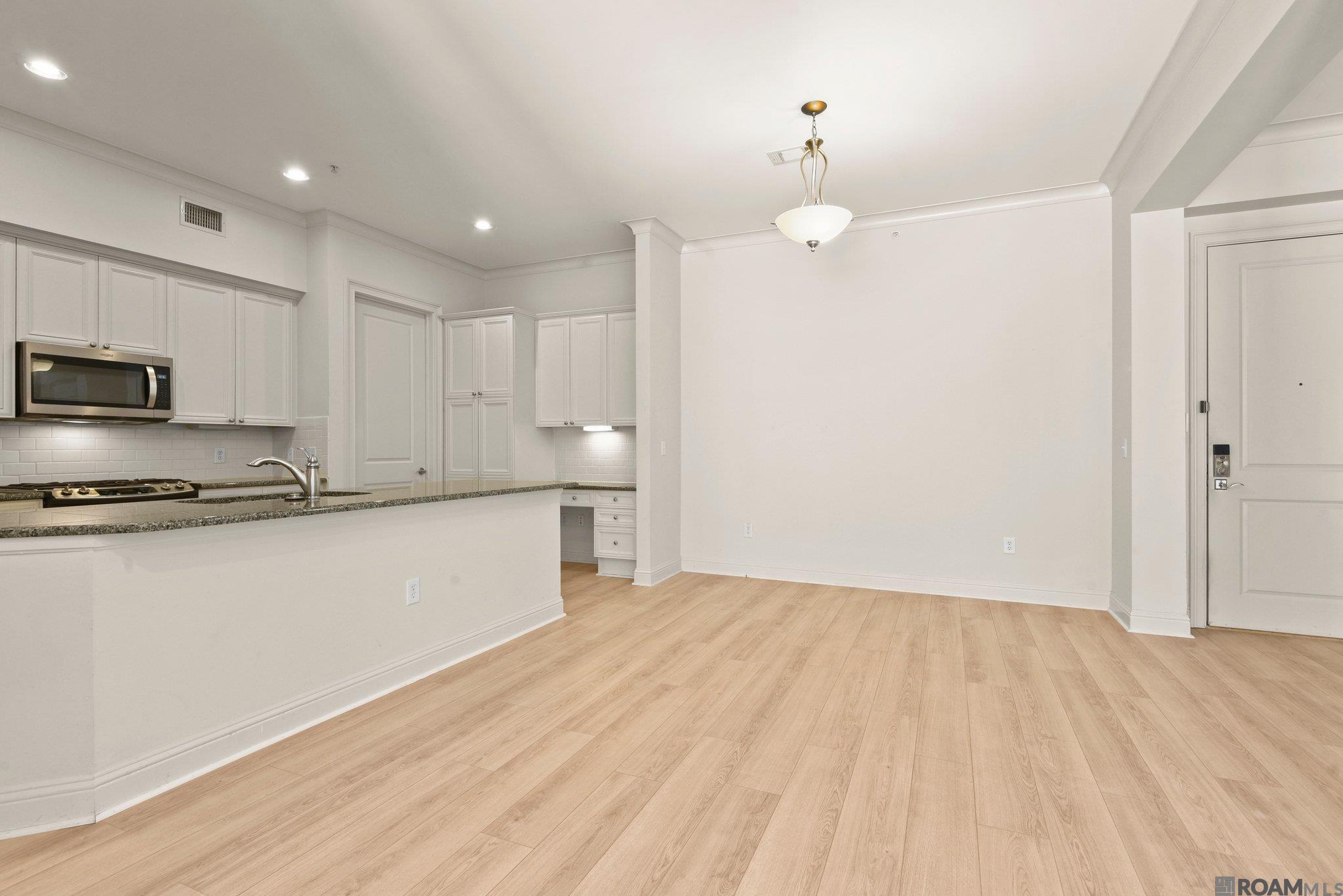 998 Stanford Ave UNIT 211, Baton Rouge, LA, 70808