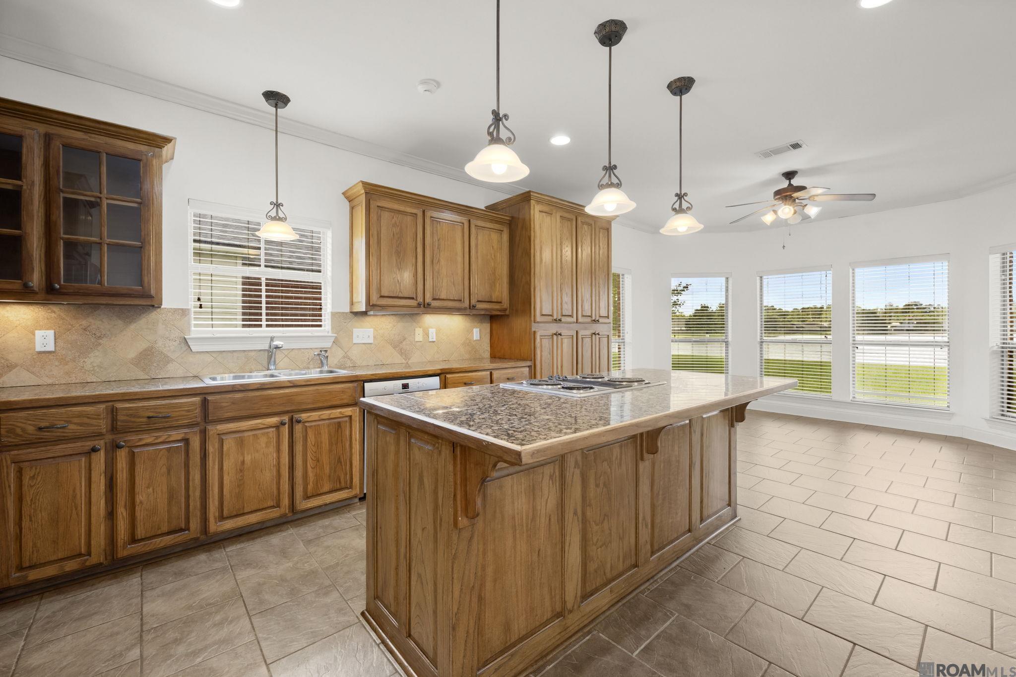 32819 Fox Run Dr, Walker, LA, 70785