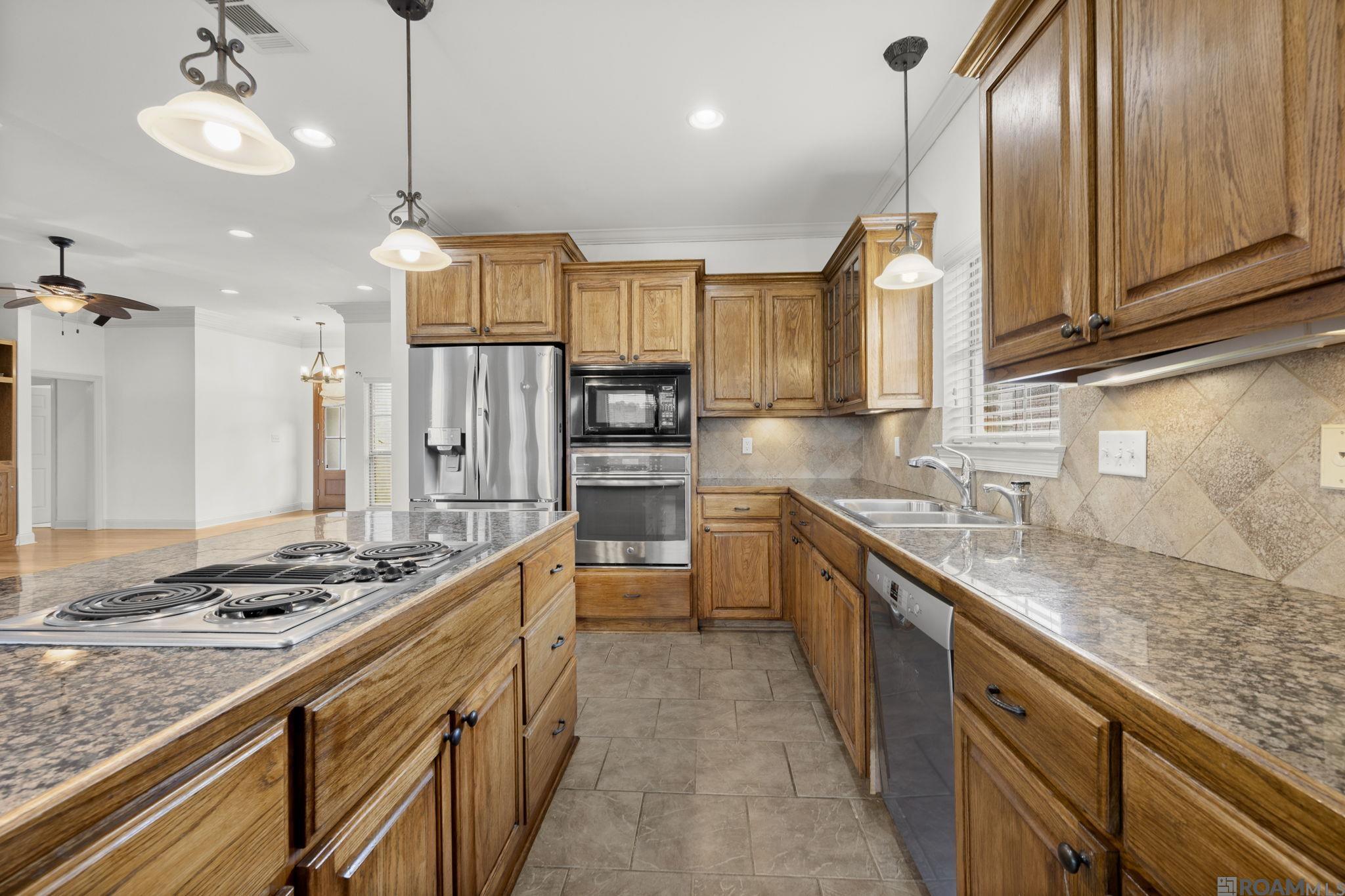 32819 Fox Run Dr, Walker, LA, 70785