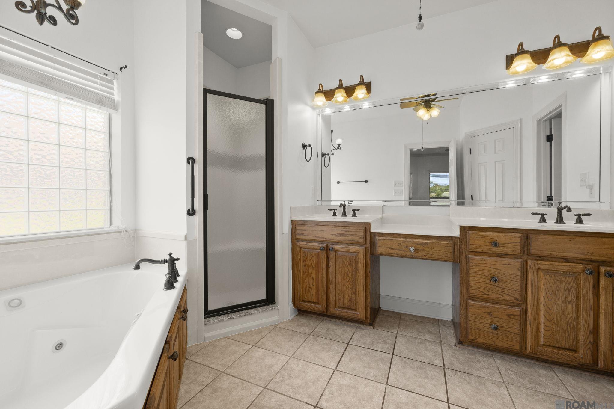 32819 Fox Run Dr, Walker, LA, 70785