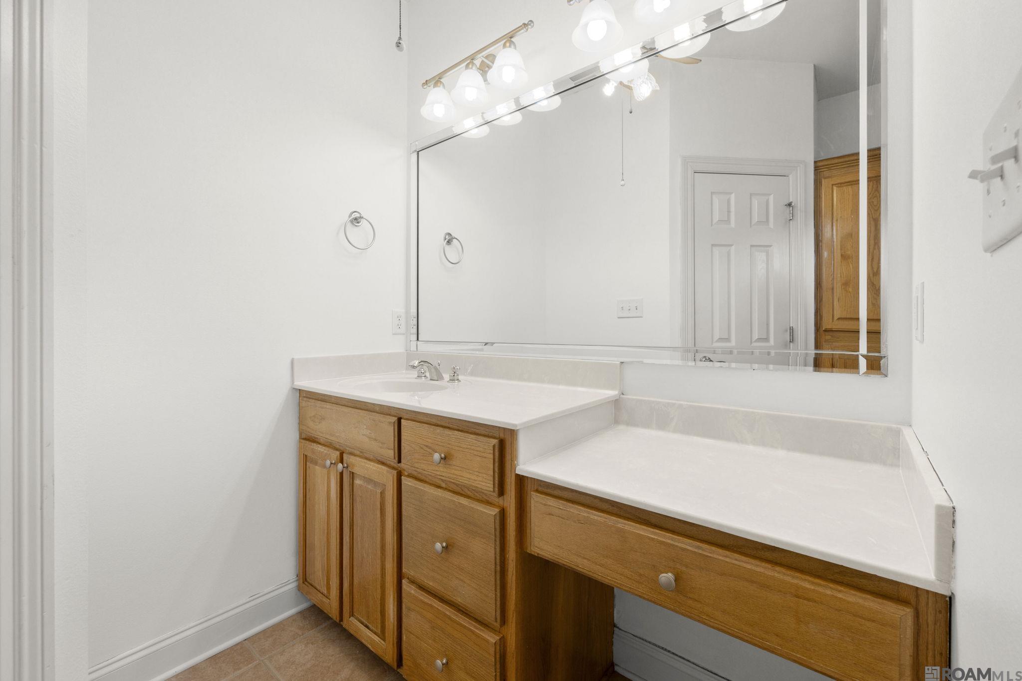 32819 Fox Run Dr, Walker, LA, 70785