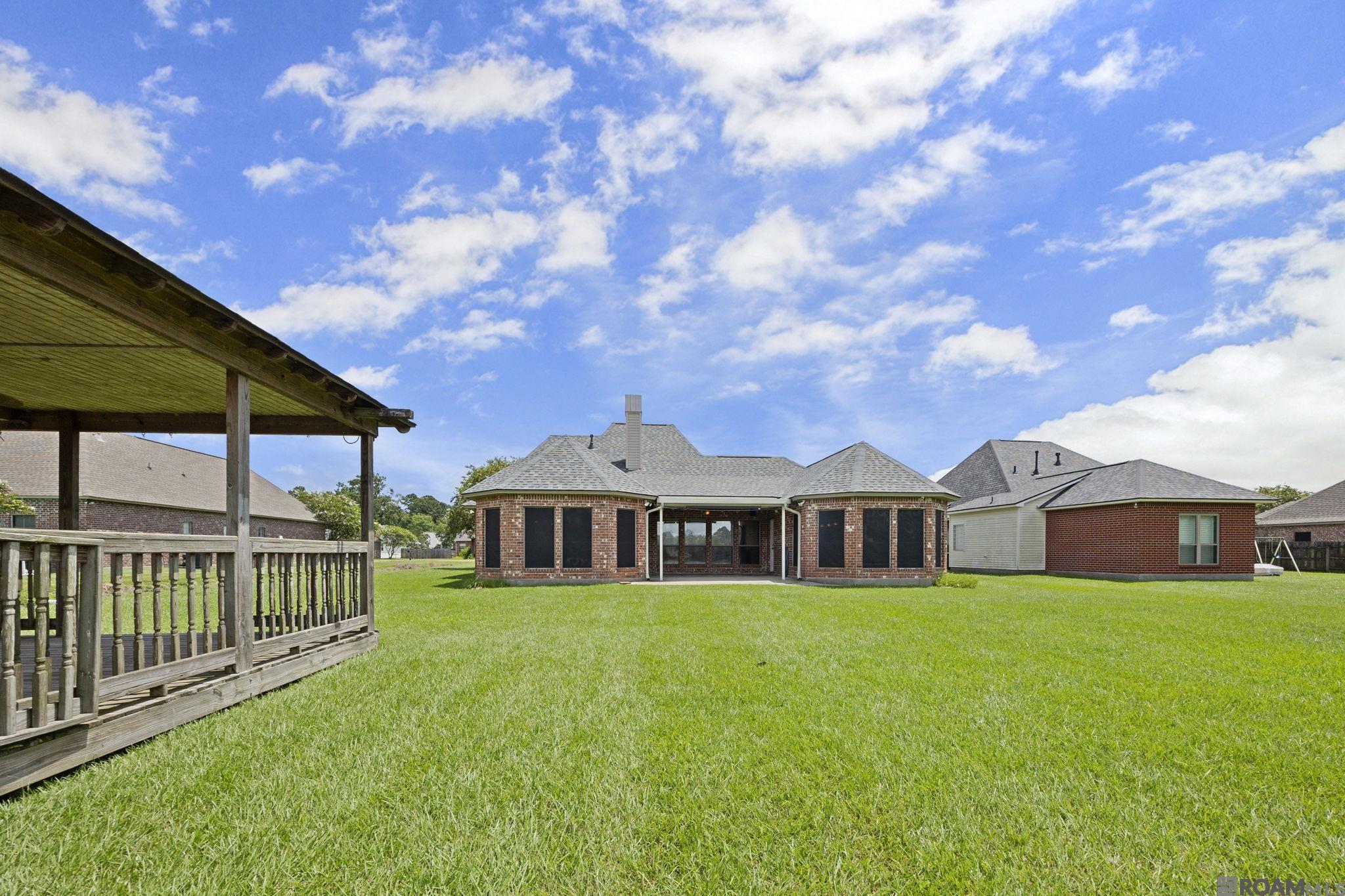 32819 Fox Run Dr, Walker, LA, 70785