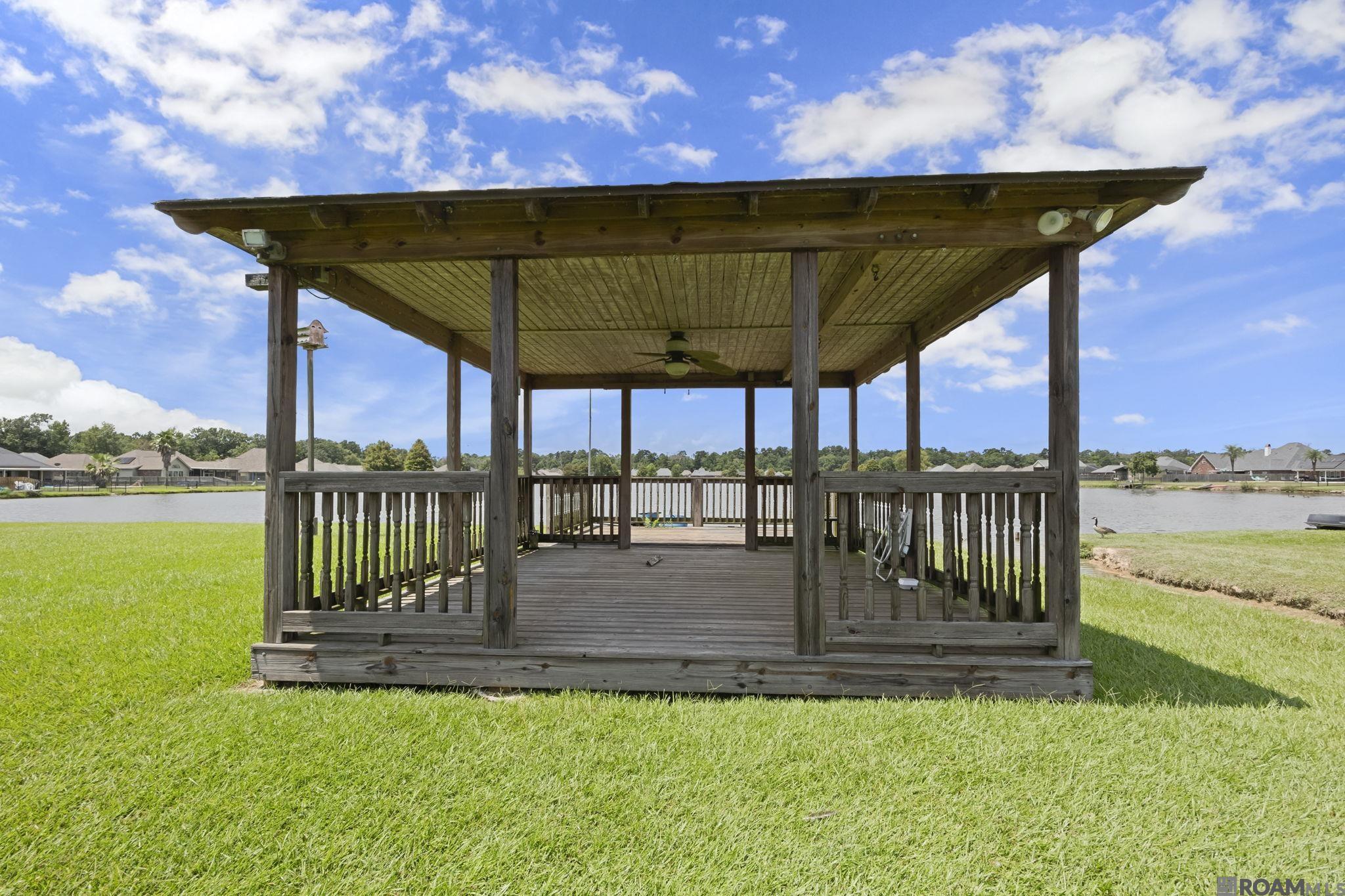 32819 Fox Run Dr, Walker, LA, 70785