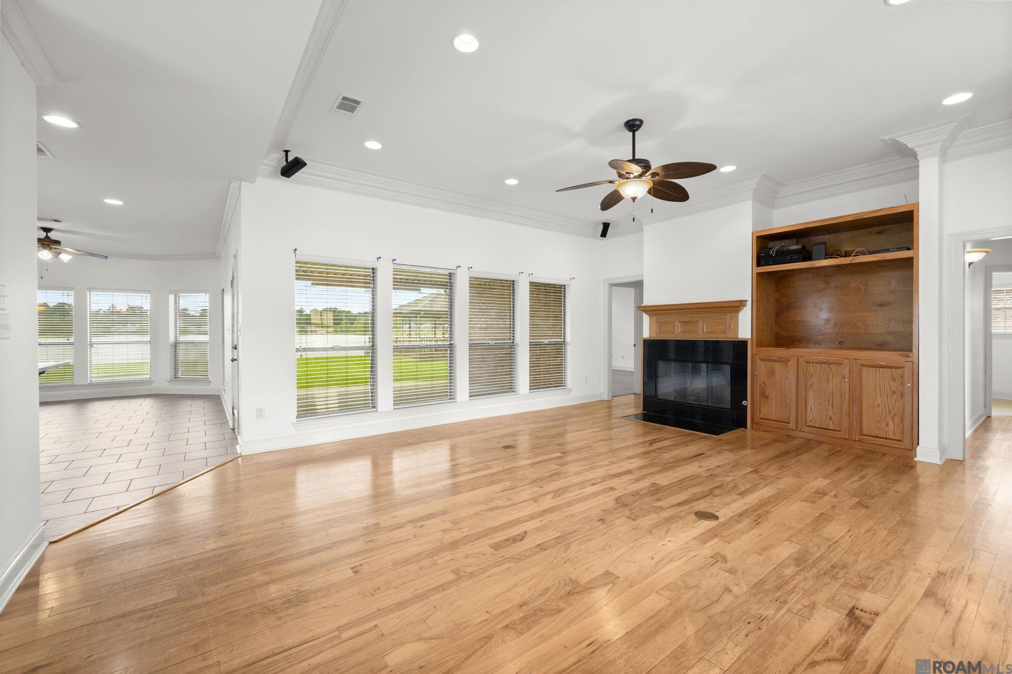 32819 Fox Run Dr, Walker, LA, 70785