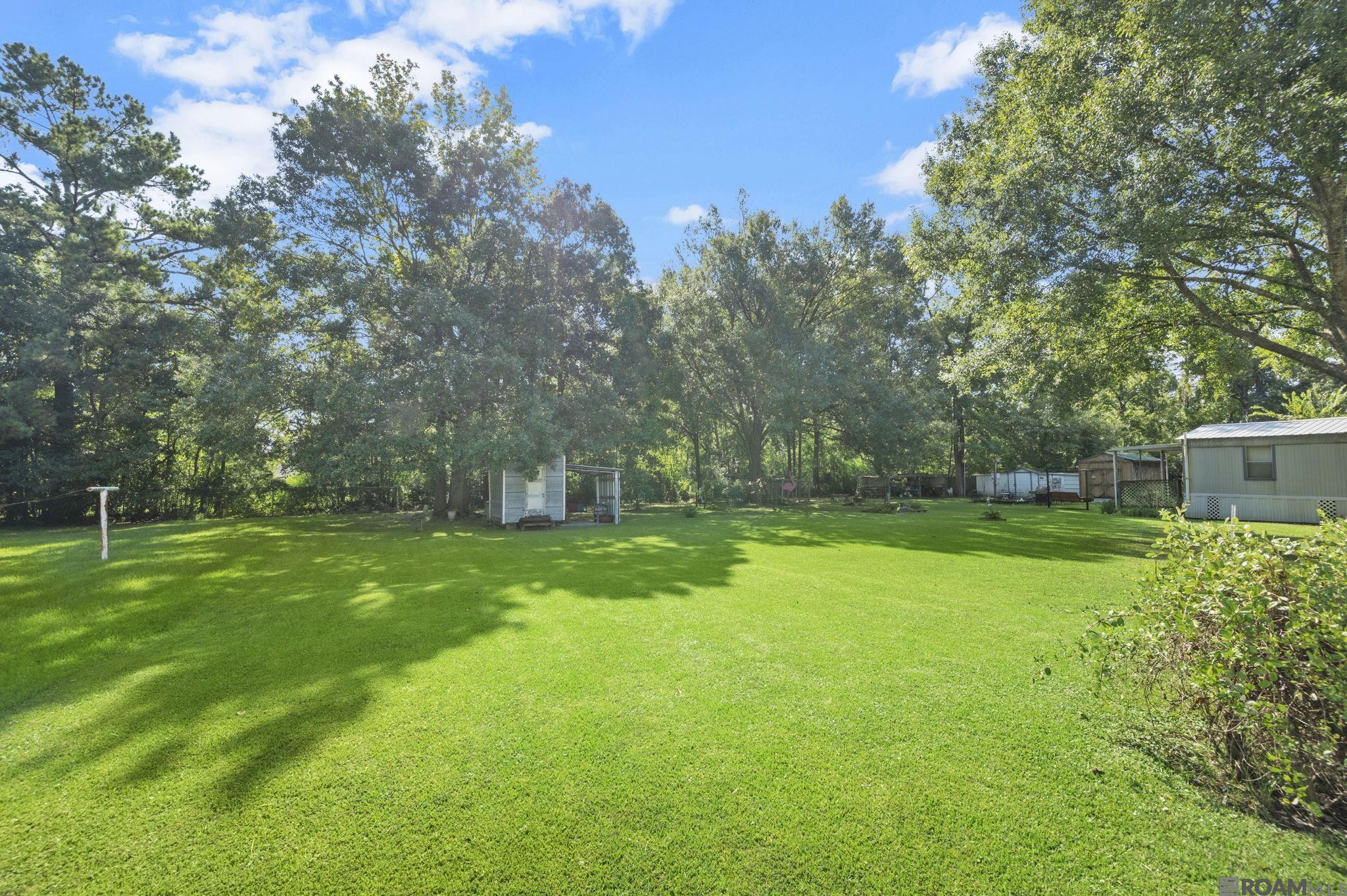 15324 E Beaver  Dr, Pride, LA, 70770