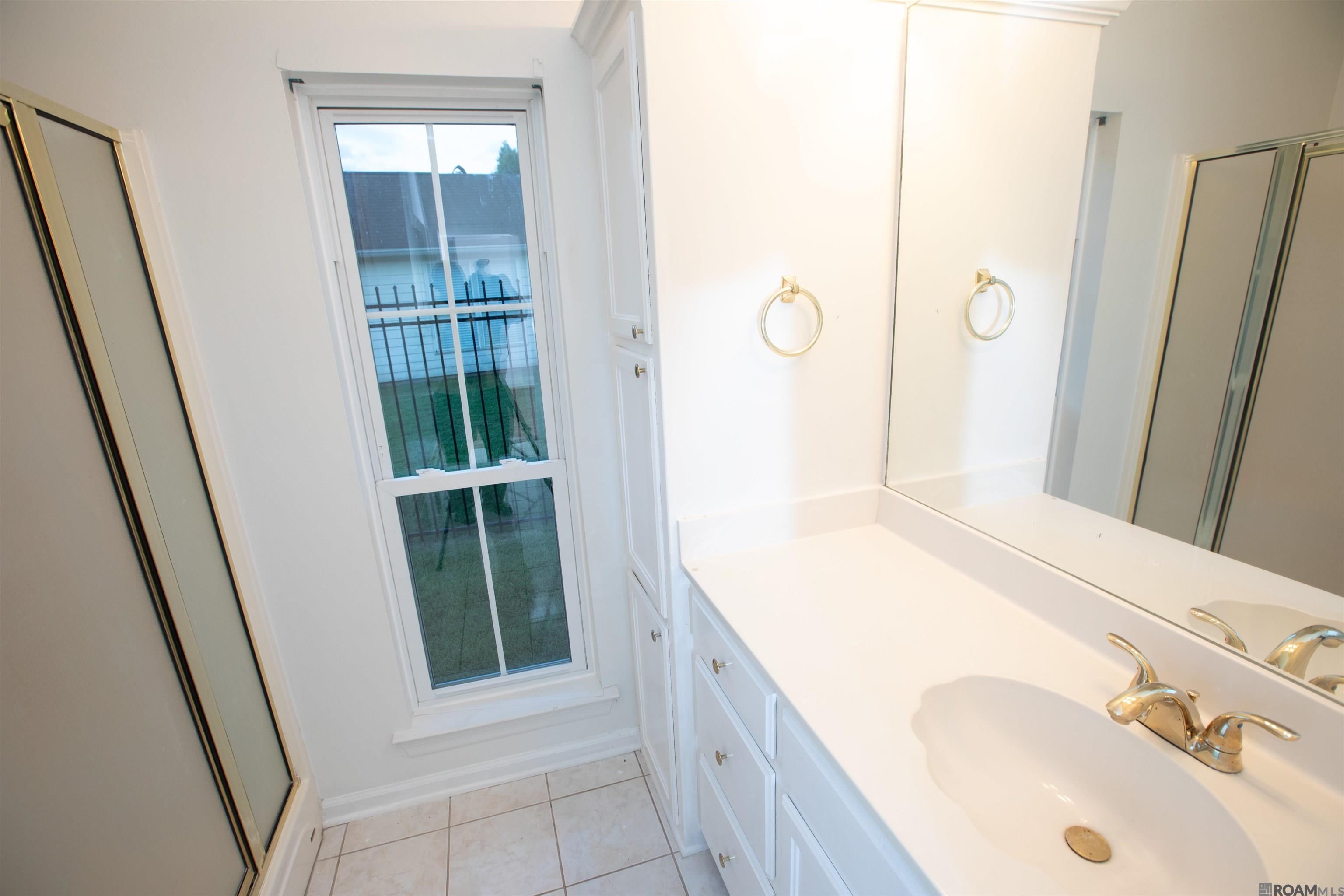 1335 Springlake Dr, Baton Rouge, LA, 70810