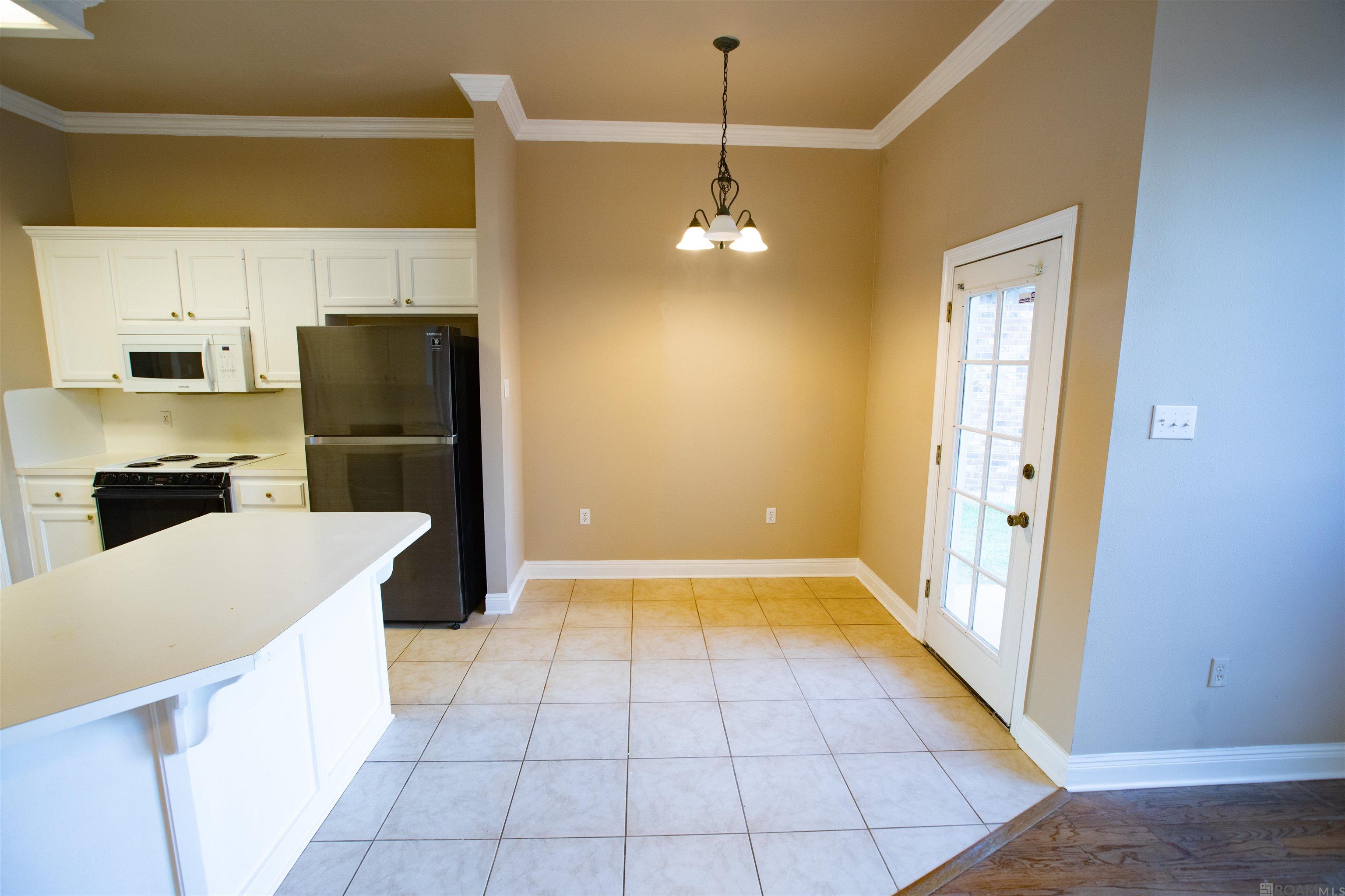 1335 Springlake Dr, Baton Rouge, LA, 70810