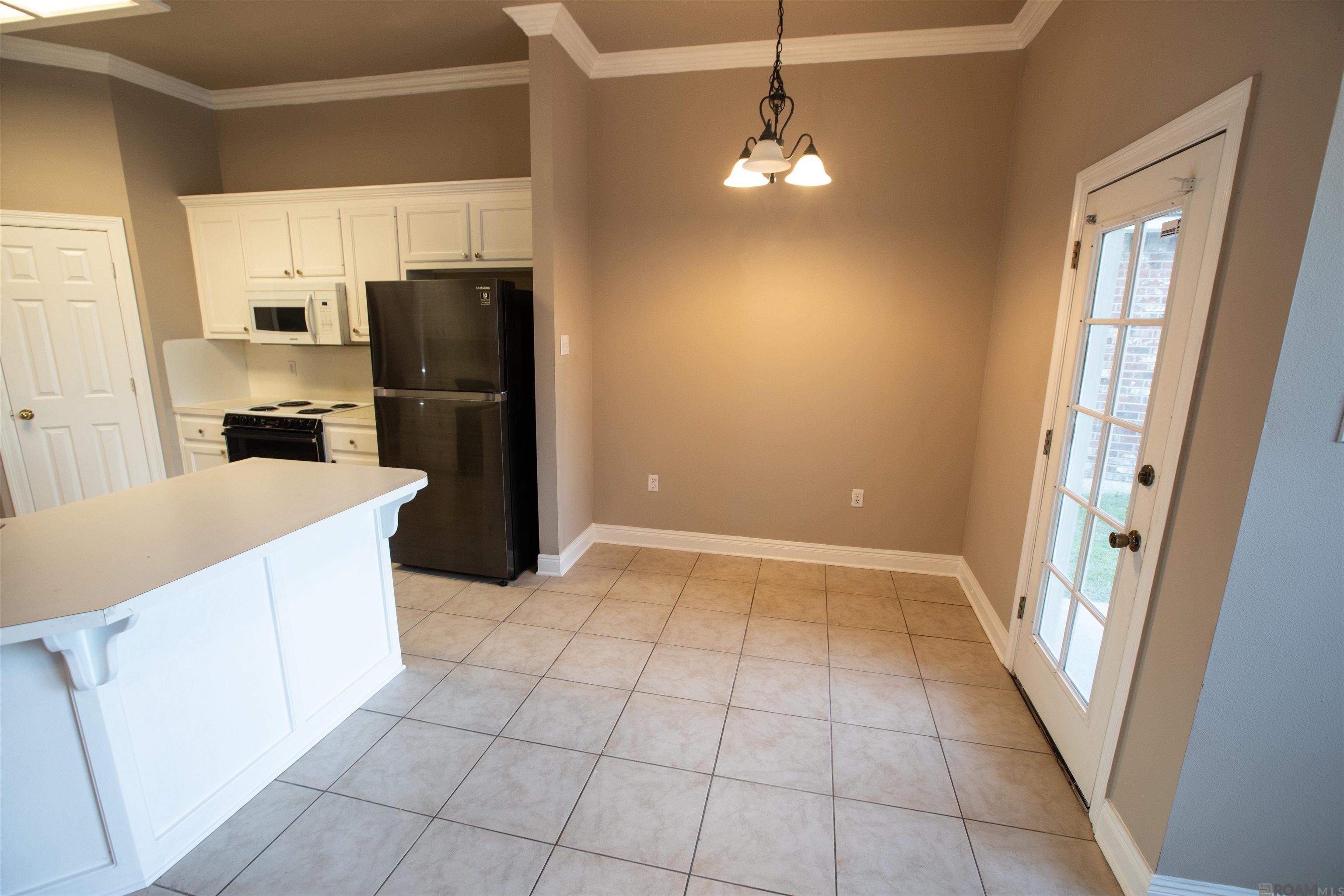 1335 Springlake Dr, Baton Rouge, LA, 70810