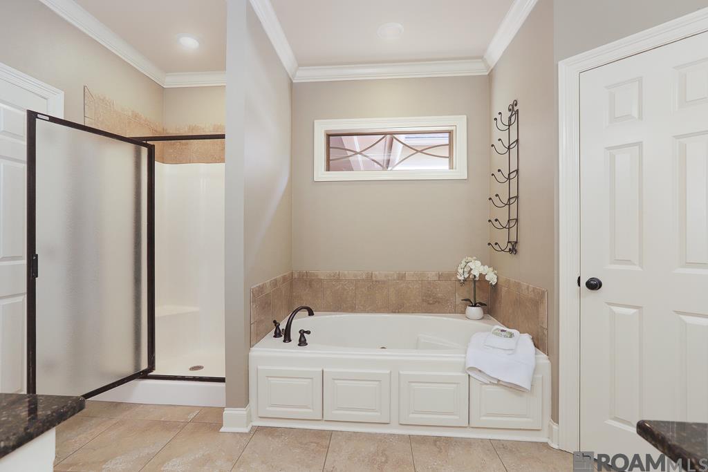 13298 Brookcrest Dr, Walker, LA, 70785