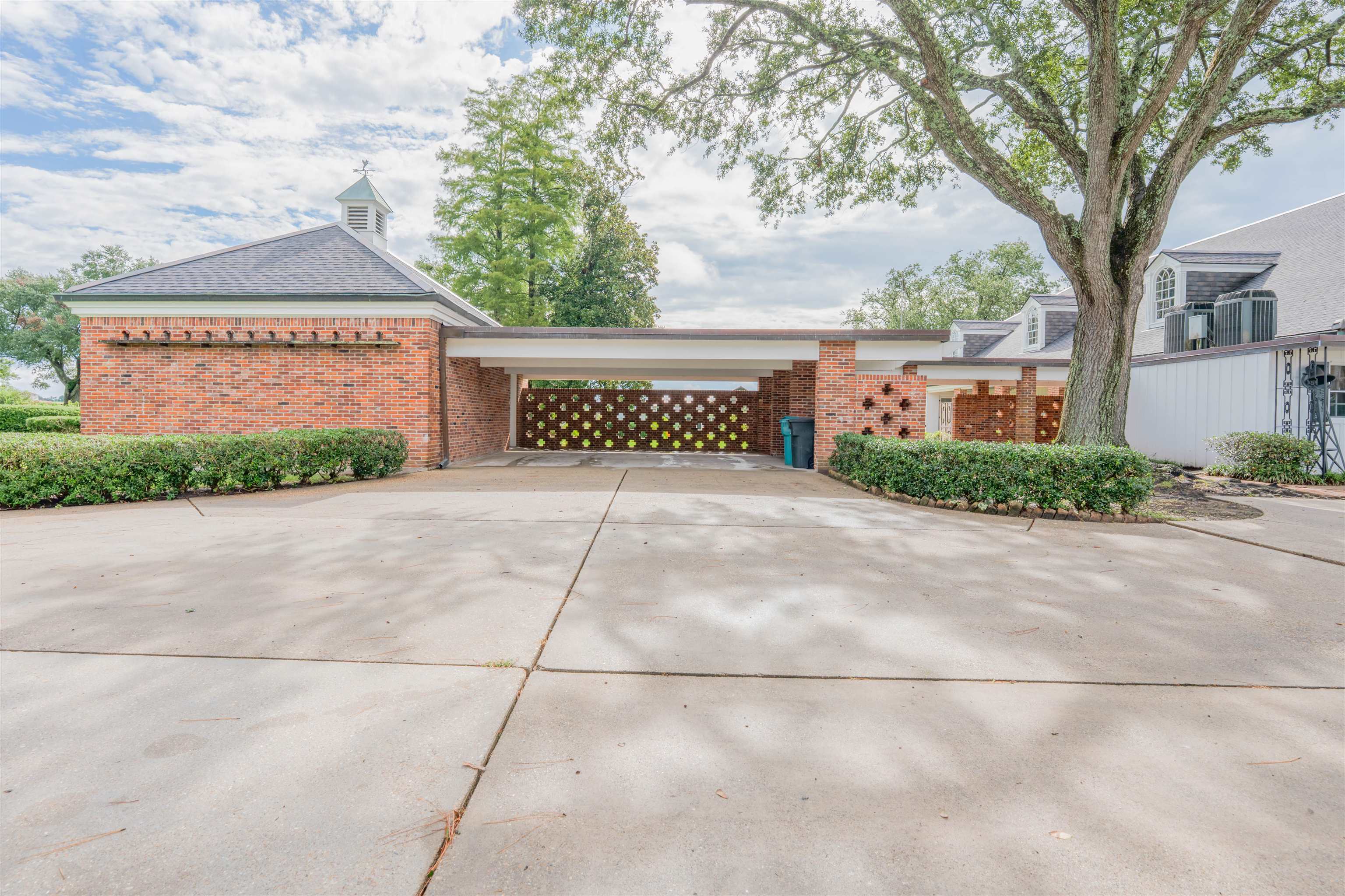 567 Highway 308, Thibodaux, LA, 70301