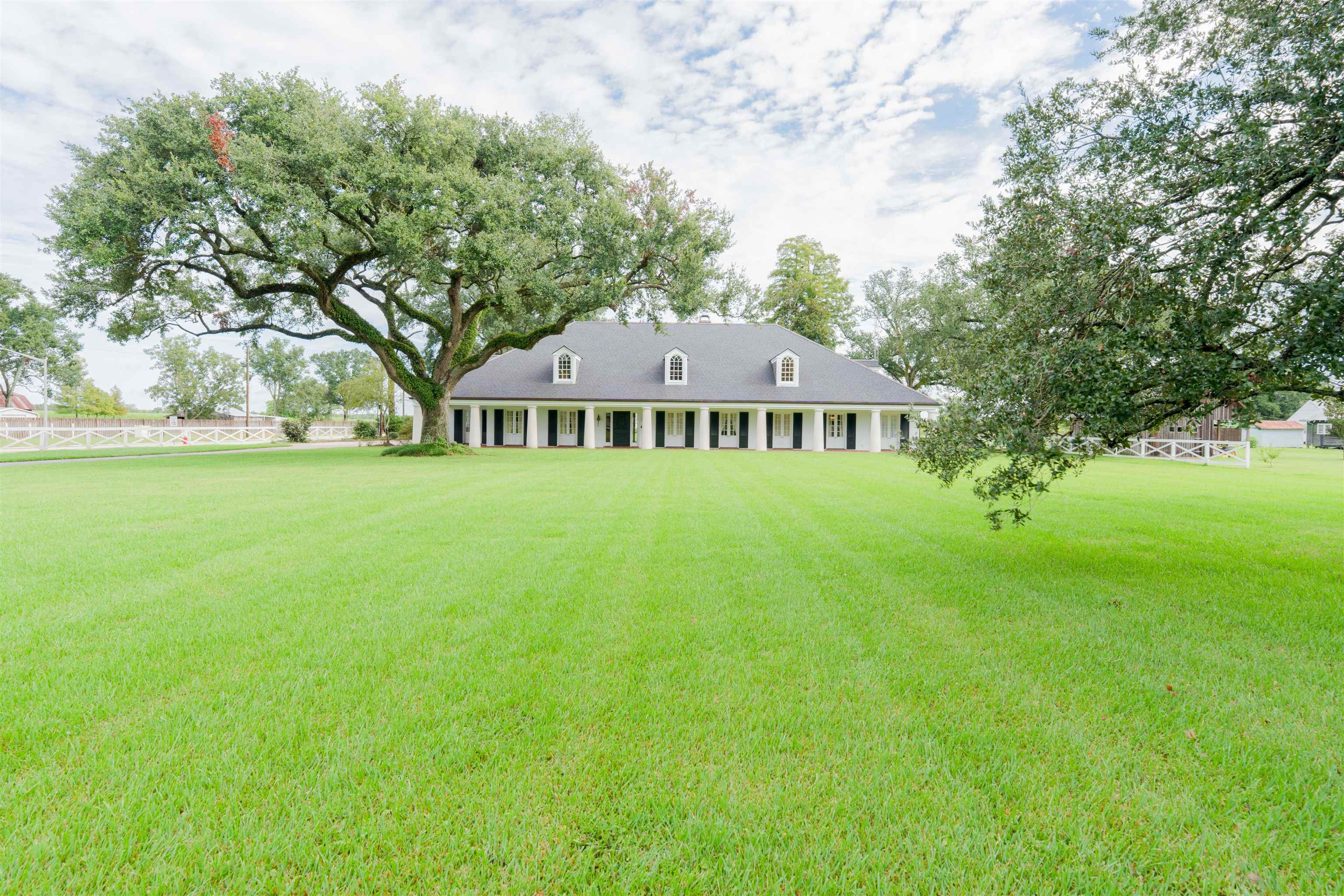 567 Highway 308, Thibodaux, LA, 70301