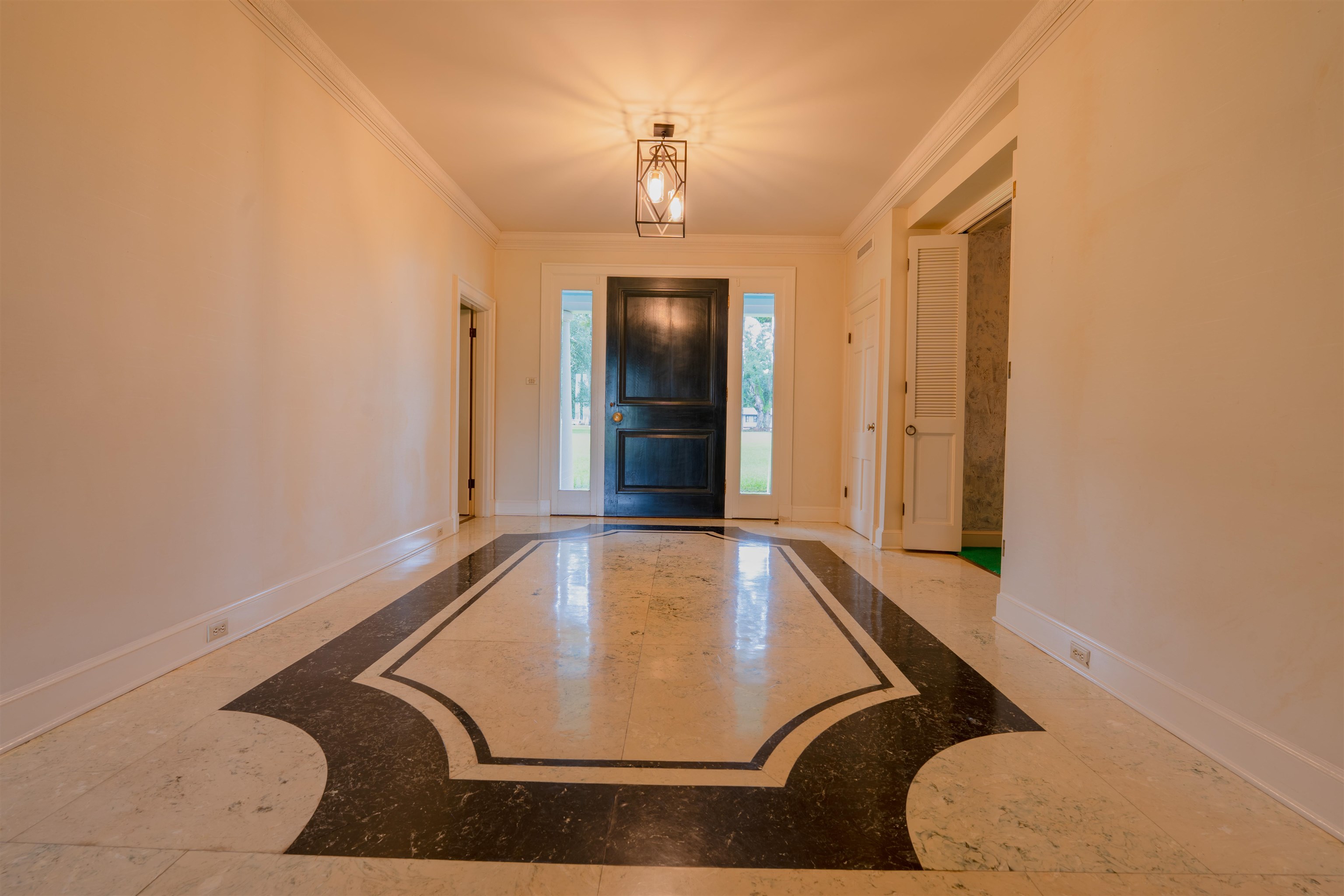 567 Highway 308, Thibodaux, LA, 70301