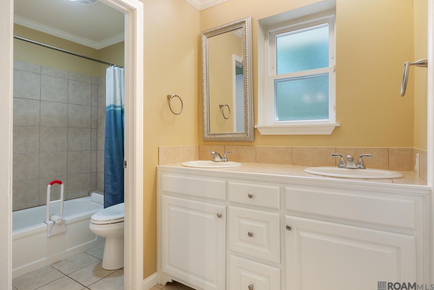 1041 Crescent Dr, Baton Rouge, LA, 70806