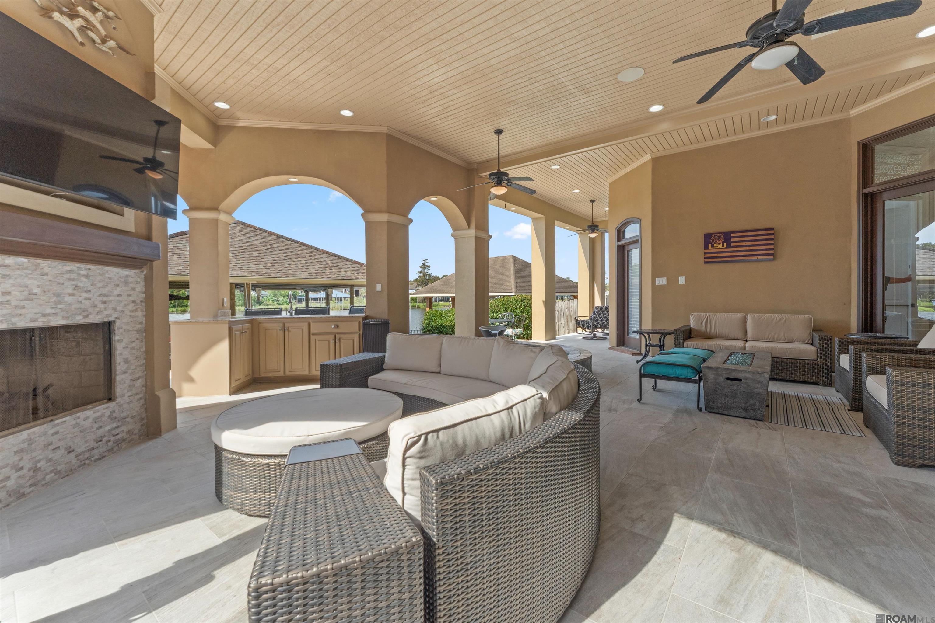 21005 Waterfront East Dr, Maurepas, LA, 70449