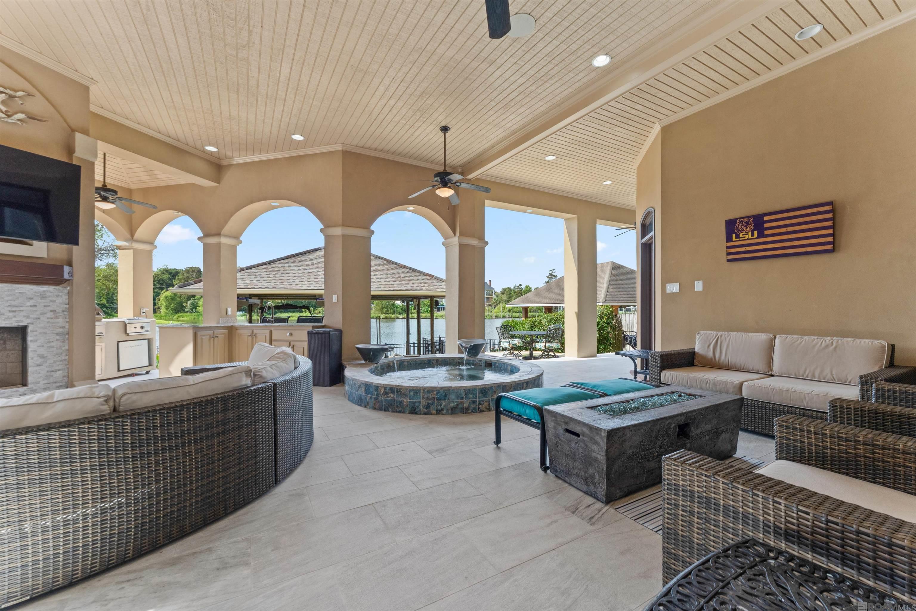 21005 Waterfront East Dr, Maurepas, LA, 70449