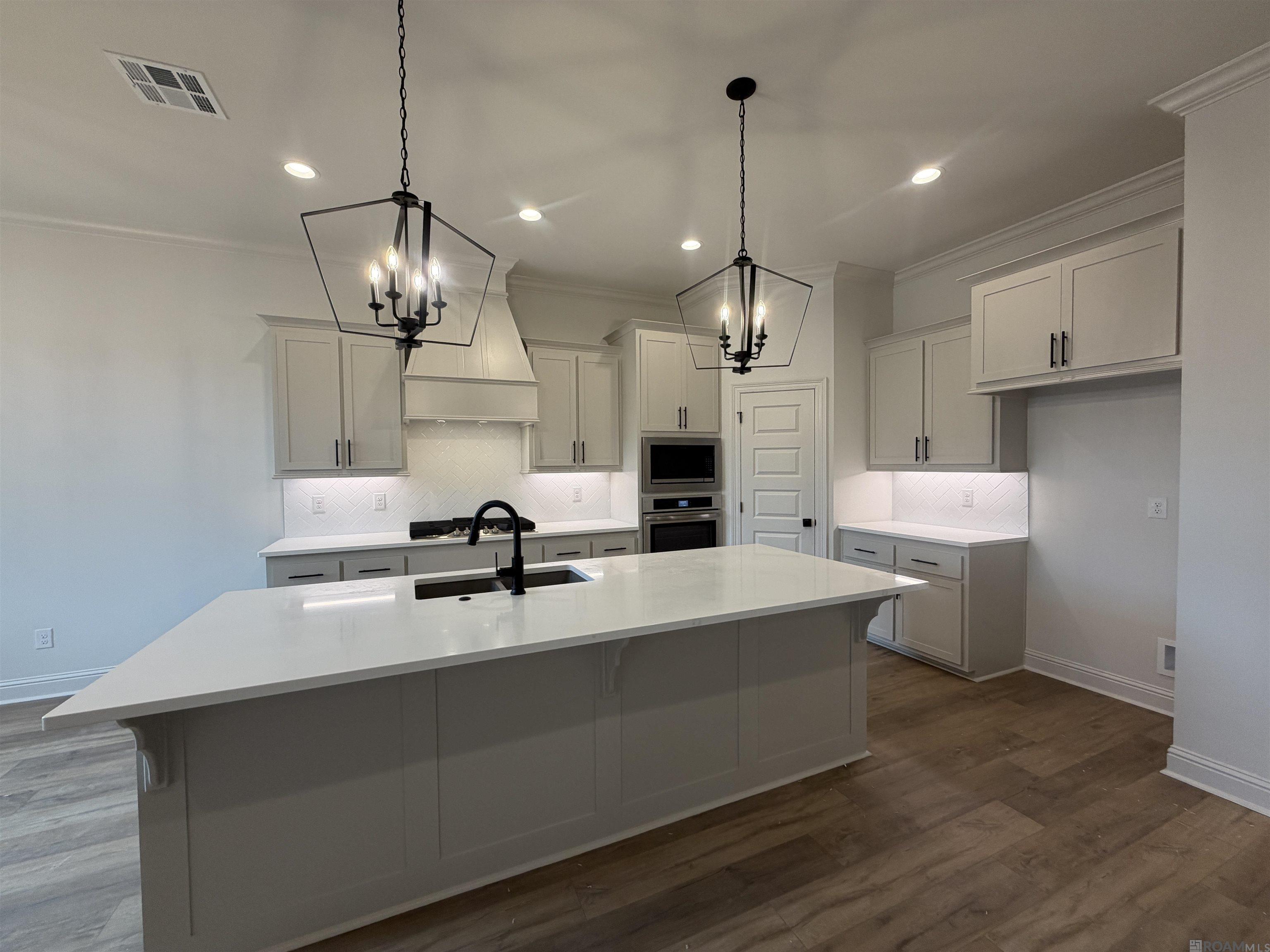 21438 Yellowfin Dr, Springfield, LA, 70462