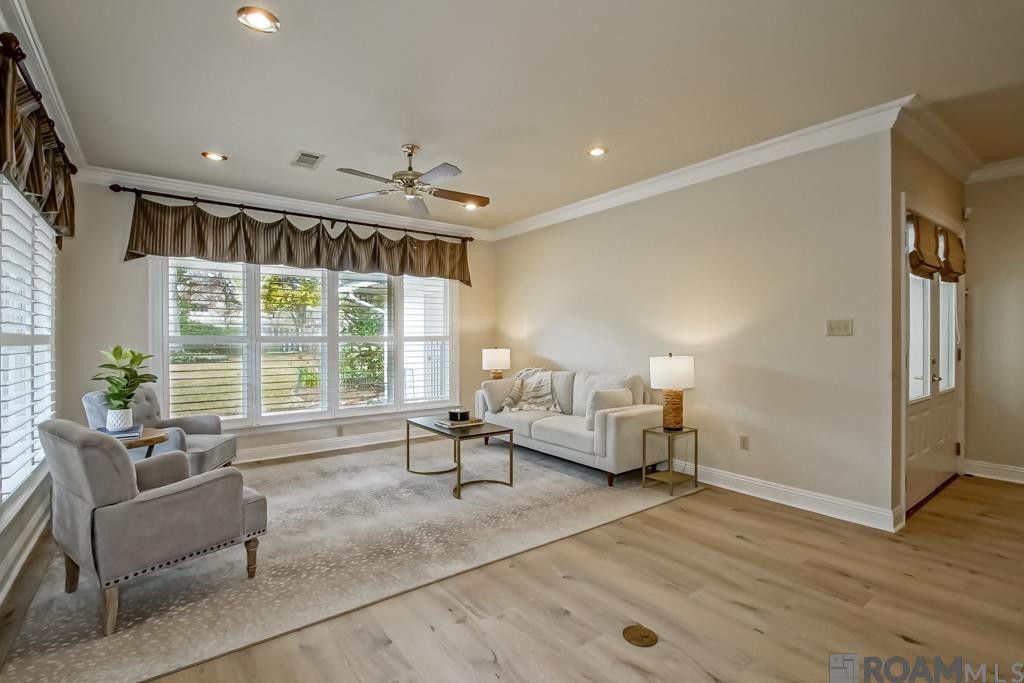 1007 Oak Hills Pkwy, Baton Rouge, LA, 70810